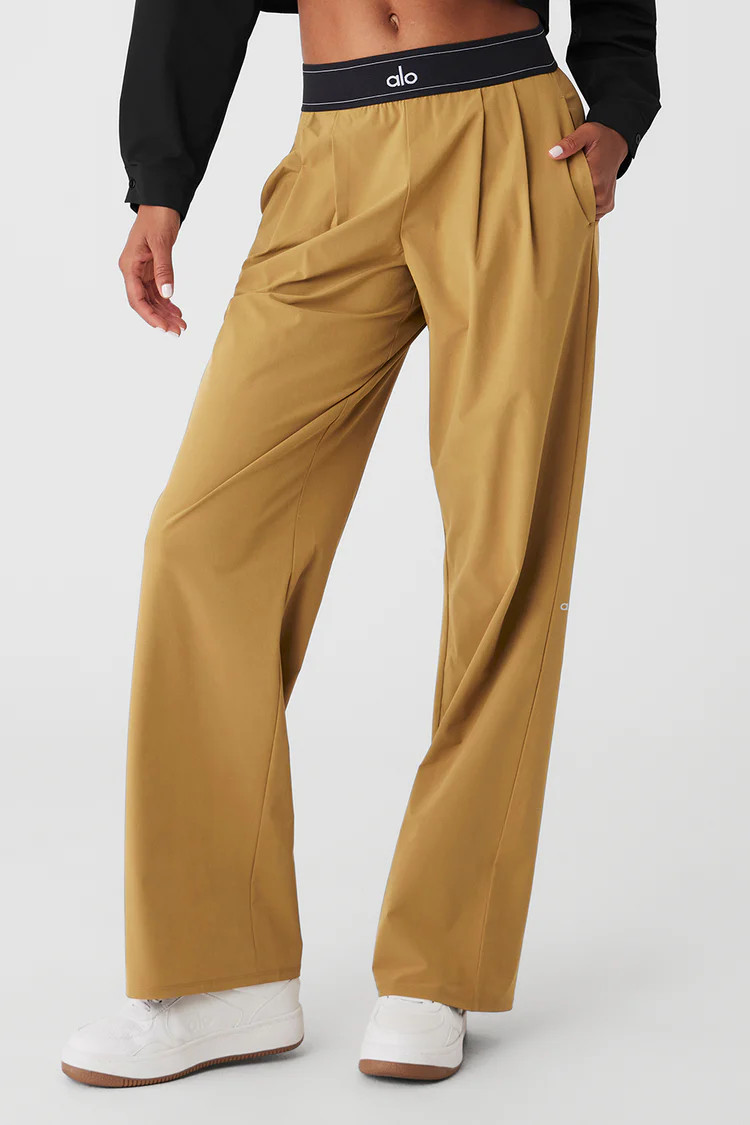 Suit Up Trouser - Golden Olive Branch/Black | Alo Yoga