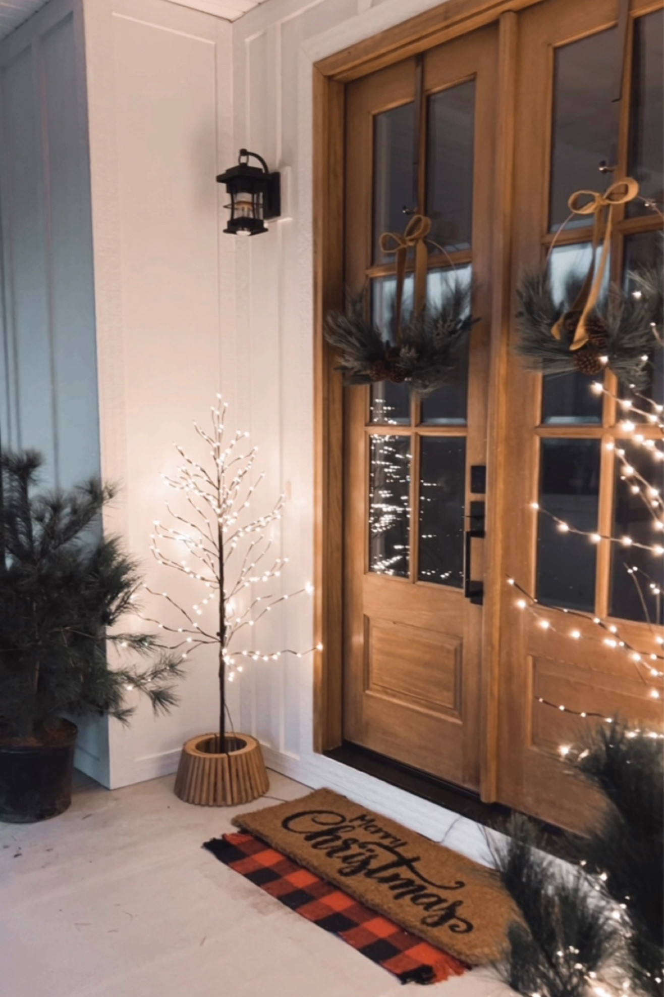 H O L I D A Y
FRONT PORCH

Linked some ideas to help you create this look. 

Local nurseries - white pines
-trees with lights
-layer rugs
-wreathes
-gold ribbon

*cannot link hobby lobby, but they have soooo many options as well!

#LTKHoliday #LTKSeasonal #LTKHome