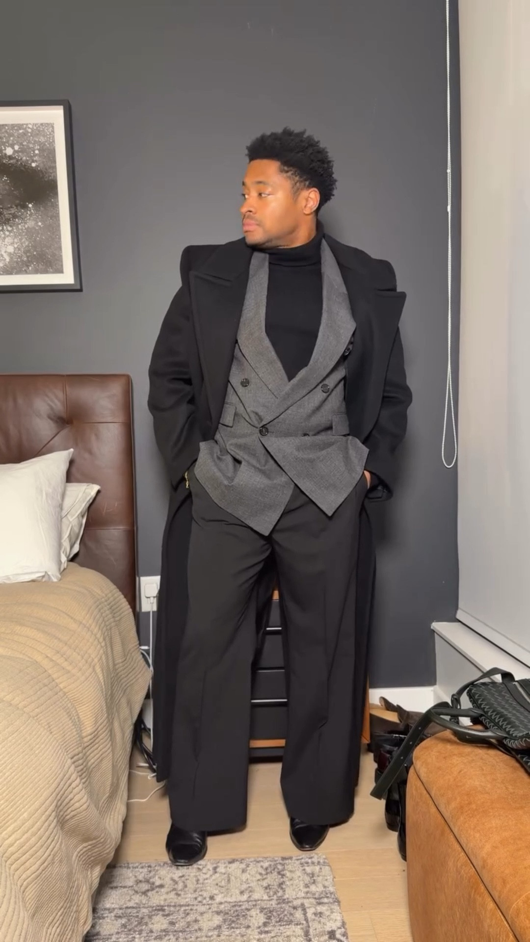 GRWM for a Michelin Star Dinner @saga_nyc with @saratogawater Outfit details:

Saint Laurent Coat, Blazer, Turtleneck, Boots, and fragrance @ysl @anthonyvaccarello 

Phix Clothing flared pants @phixclothing 

Tags: Men’s luxury fashion, ootd men, Men’s winter fashion