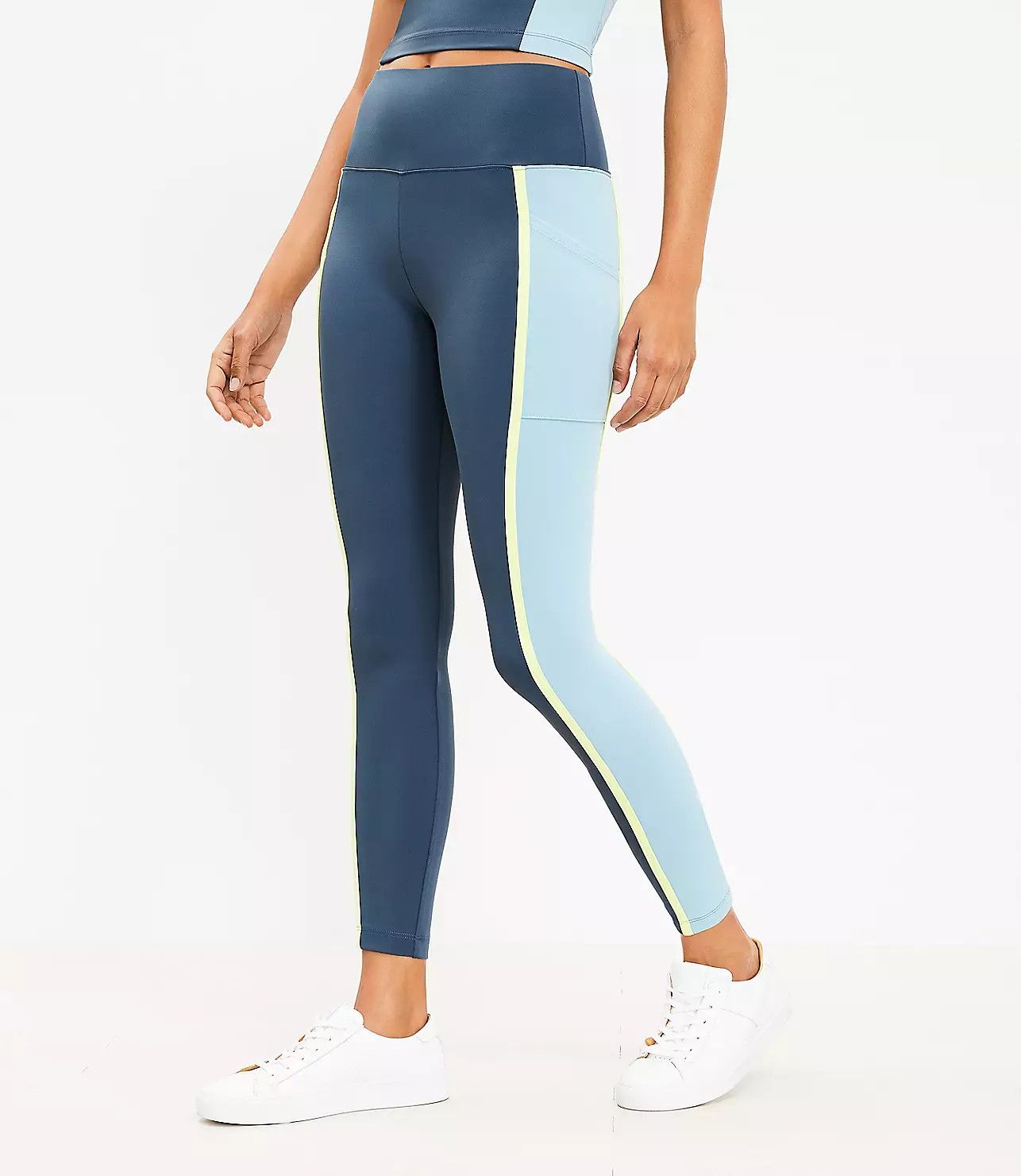 Lou & Grey Geo Luvstretch Side Pocket Leggings | LOFT