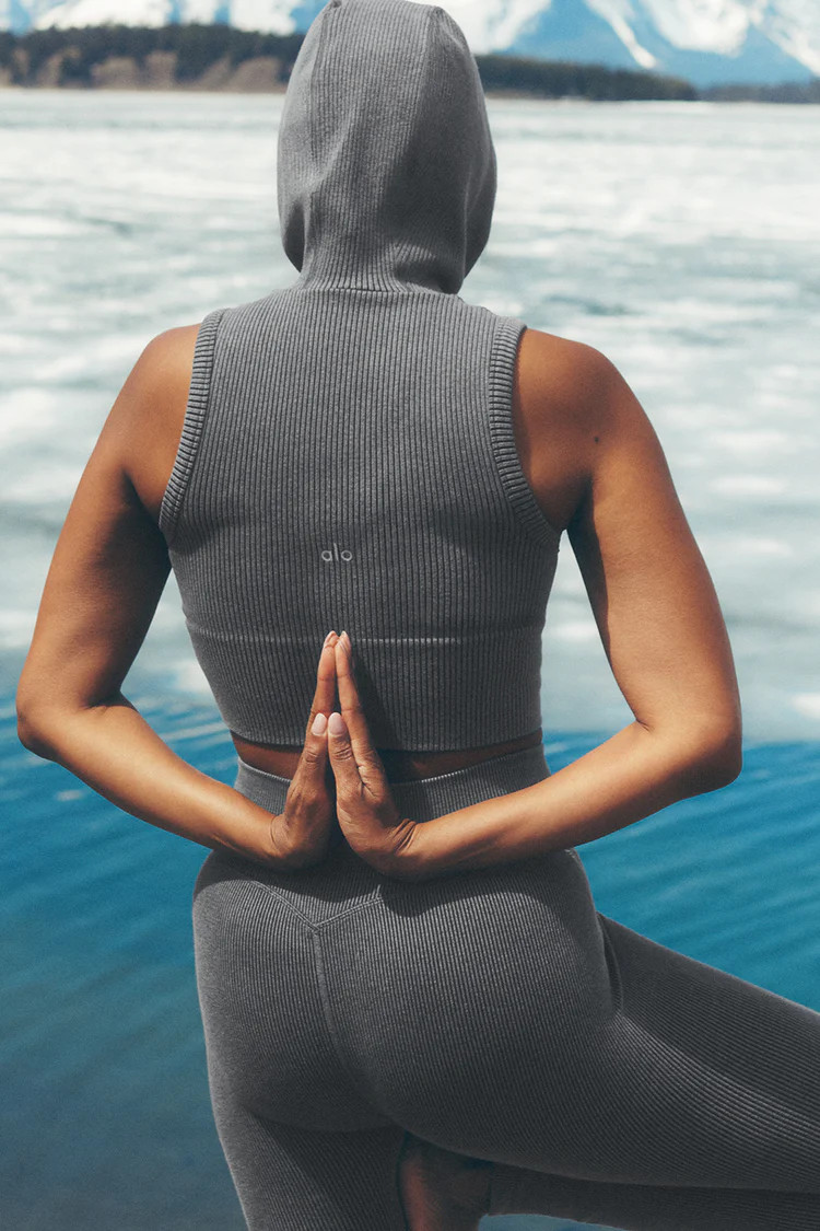 Seamless Two Tone Rib Hooded Vest | Alo Yoga