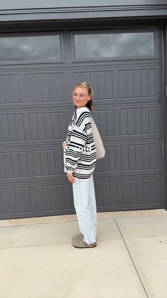 Was so ready for fall outfits this year! I’m wearing a size medium in the cardigan.💙