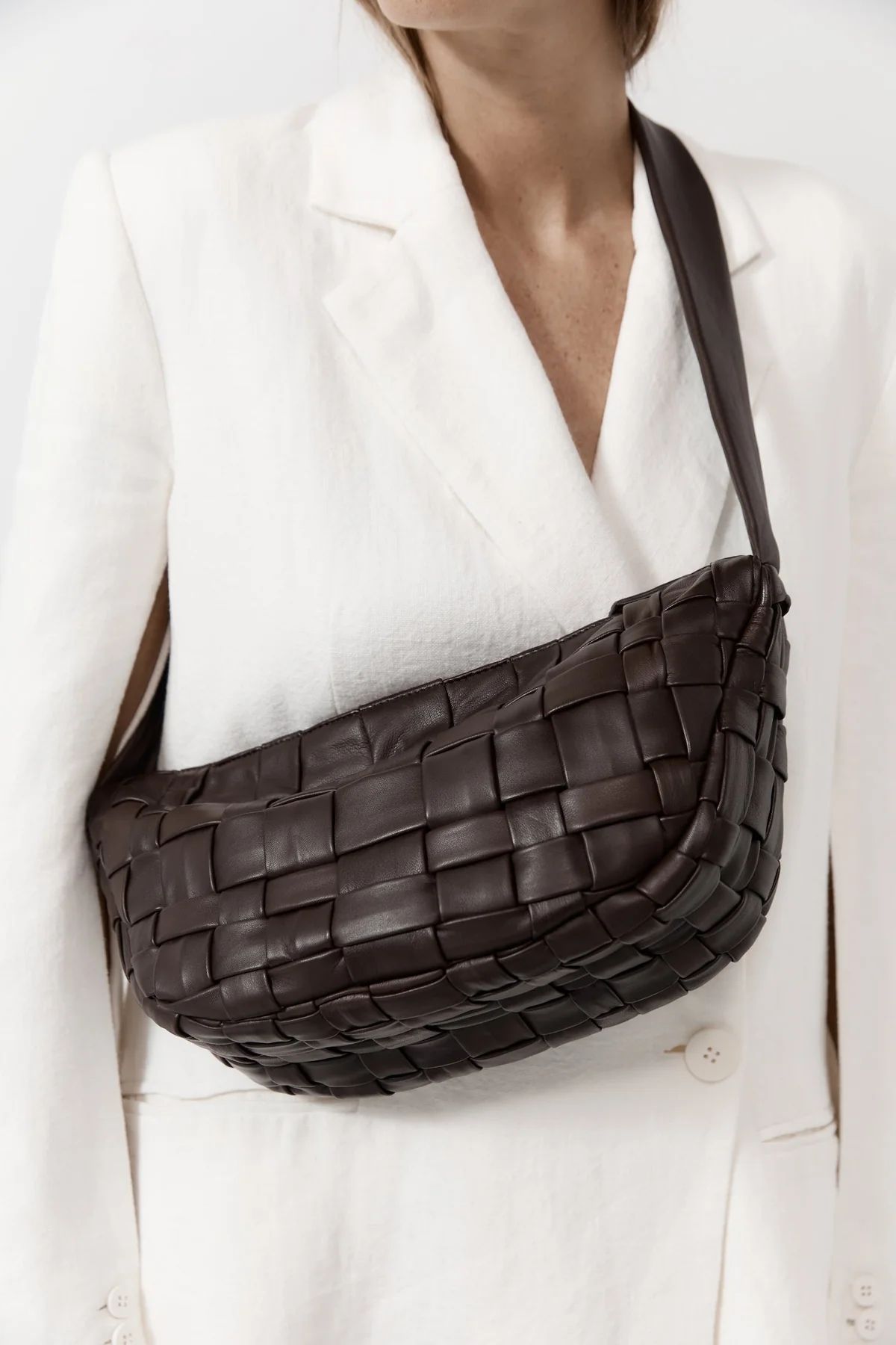 Textured Crescent Bag - Brunette | St. Agni