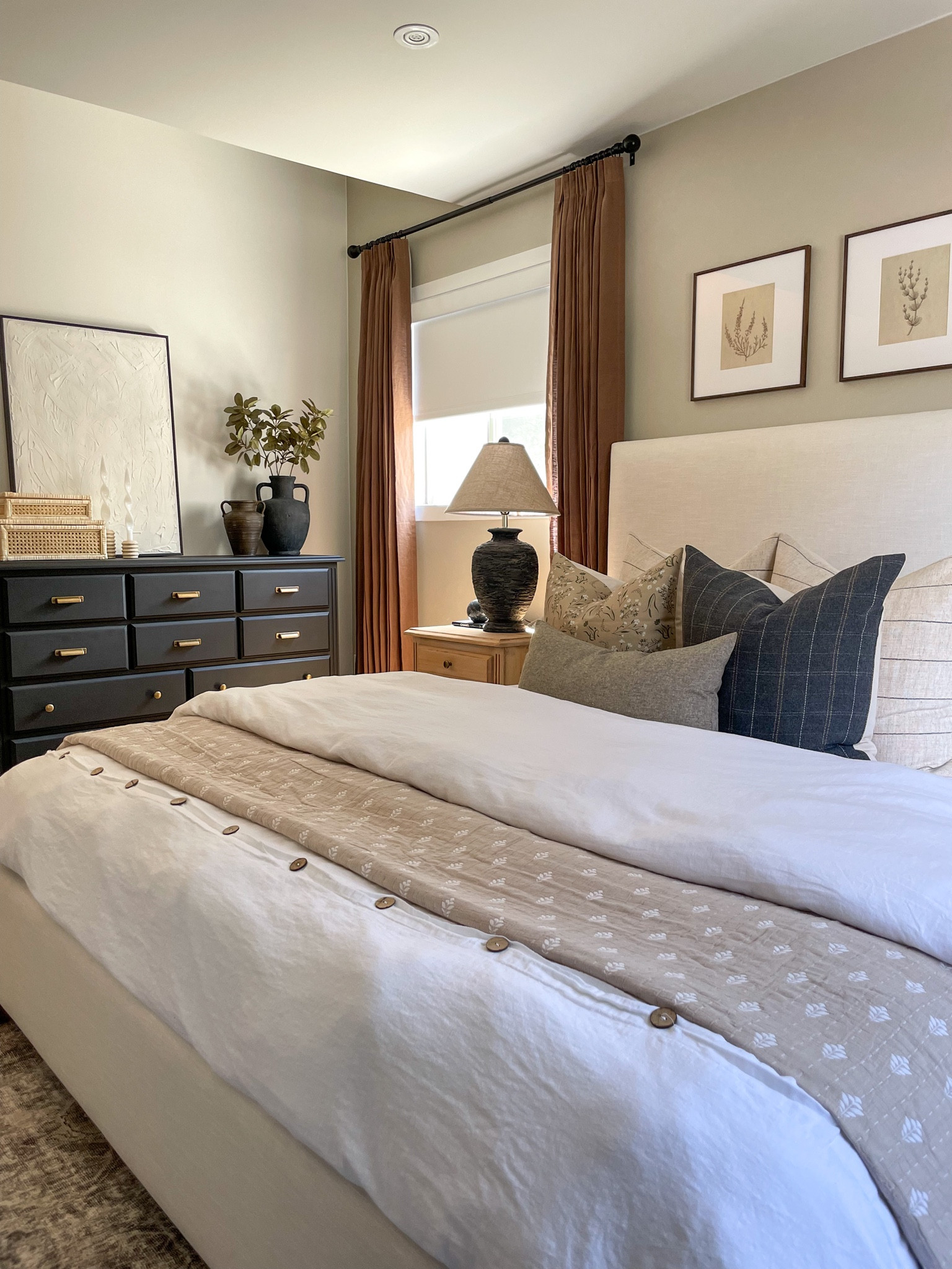 Primary bedroom, bedding!

Primary bedroom, bedding, bedroom decor, curated home, luxurious bedroom, neutral style, bedroom style, neutral home, cozy bedding, layered bedding, curated bedroom 

#LTKhome #LTKstyletip