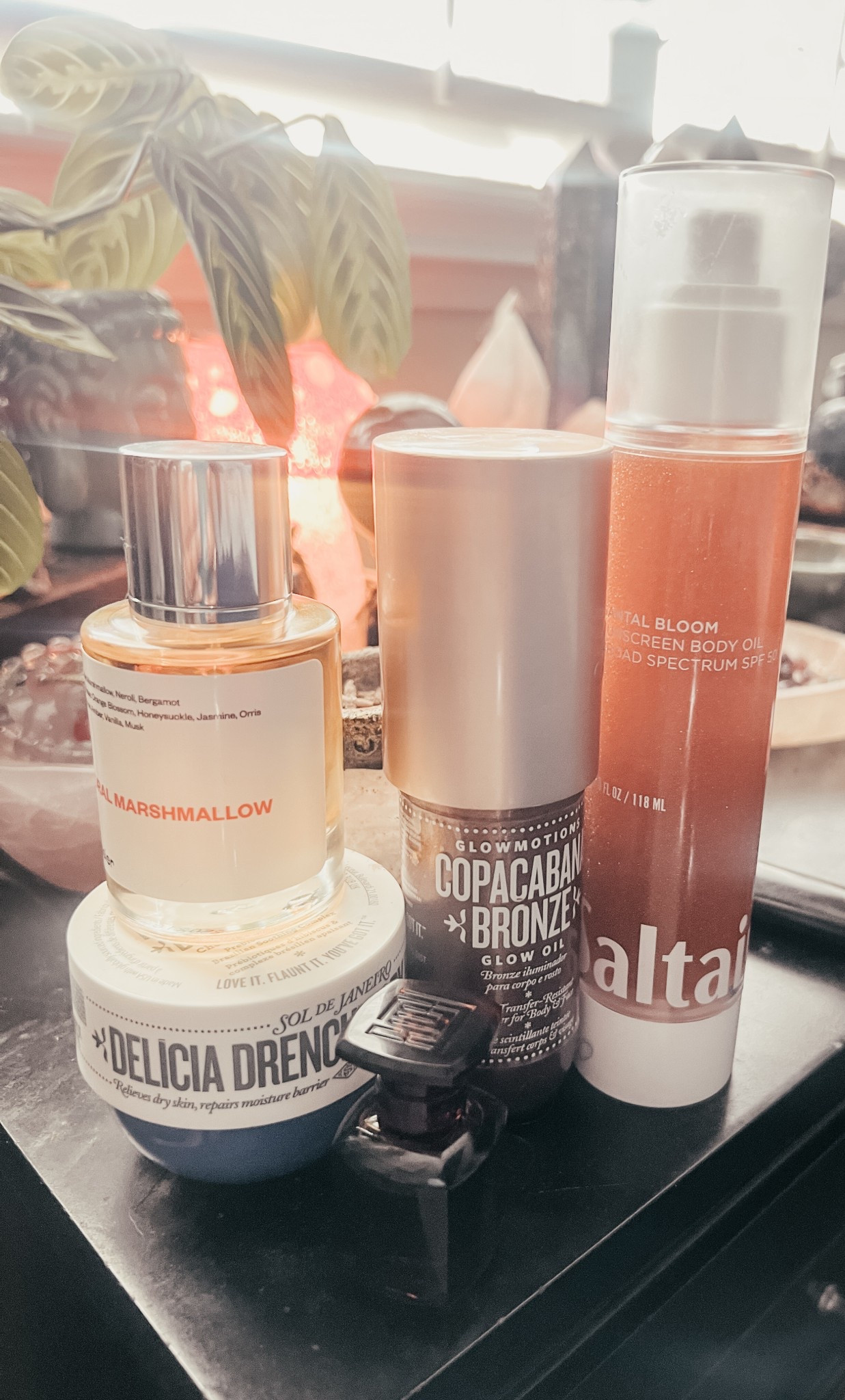 👌🏾This combo? She’s grown, glowing, and unforgettable.

✨Today’s Scent-inspired summer layering is doing the most… in the best way:

🌻Sol de Janeiro Delicious Drench Body Butter (hydration + warmth)
Sol de Janeiro Coco Cabana Bronze Glow Oil (a bronzed goddess moment)
Saltair Santal Bloom SPF 50 Body Oil (sun protection with a soft, sexy finish)
Fragrance stack: Rihanna’s Fenty Eau de Parfum + Kayali’s Vanilla | 28 (or “Floral Marshmallow”) for that warm floral sweetness with staying power.
This is my “she smells expensive, looks radiant, and minds her business” summer combo. Perfect for skin with melanin, women in their 40s rediscovering their power, and anyone stepping into the soft life on purpose.

💐I’m layering luxury, glow, and SPF with intention—because that’s what healing looks like these days. Whether I’m working on plans for The Souza Foundation or just outside feeling the sun on my skin… this combo is coming with me.


#GlowUpSeason #SummerGlowCombo #FragranceLayering #SoftLifeInYour40s #MelaninGlowing #LikeToKnowItBeauty #LTKFragrance #FentyPerfume #KayaliVanilla28 #BohoGlow #HealingInStyle #BlackGirlGlow #TheSouzaFoundation #GlowAndHeal #SPFButMakeItSexy #FragranceStacking #GrownWomanGlow #SoftSkinEnergy #SkinAndScentGoals #BrownSkinSoftLife


#LTKWatchNow #LTKBeauty #LTKOver40