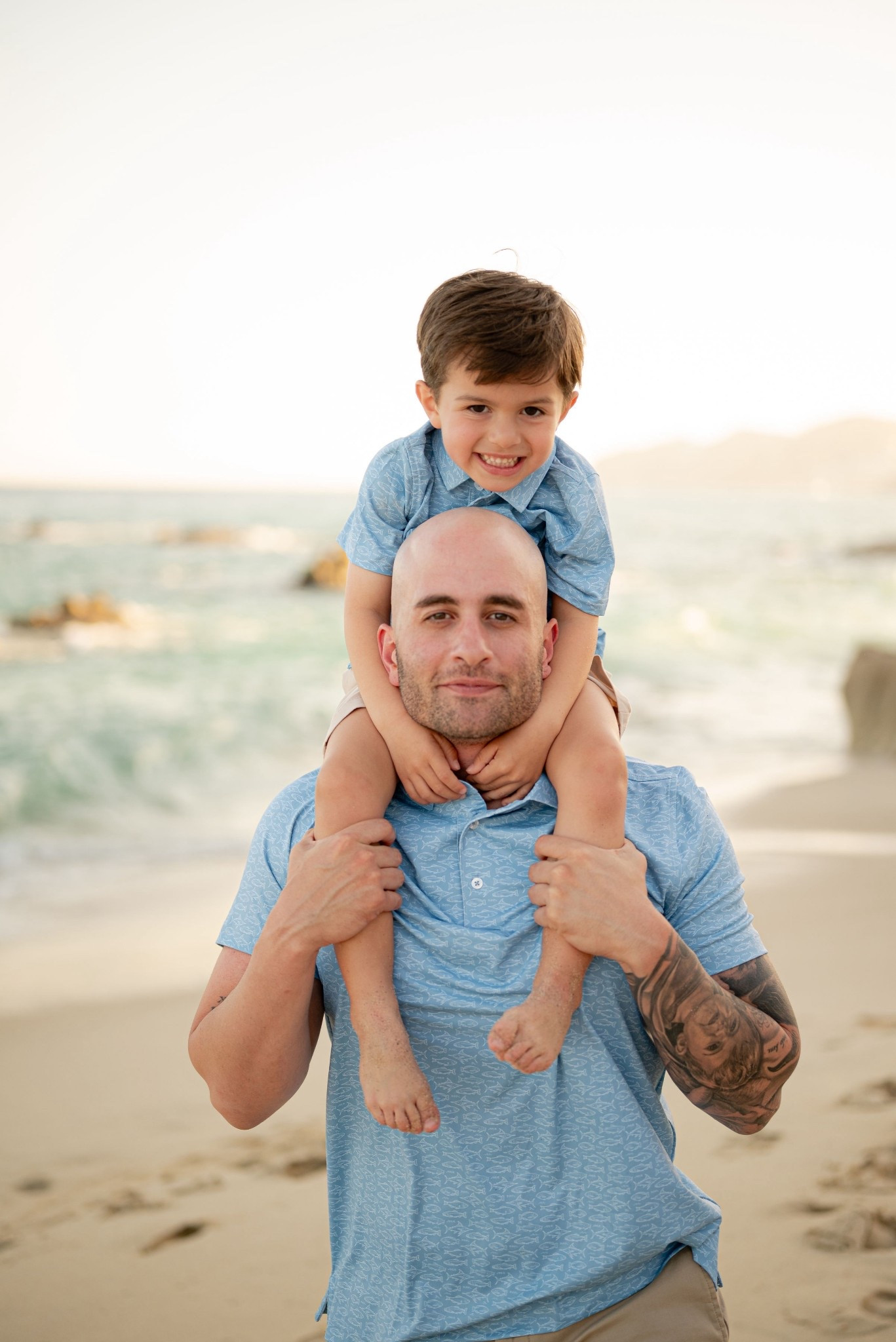 Matching dad and me shirts 20% off with code BUNNY @Caden Lane #kidstyle #family


#LTKMens #LTKSeasonal #LTKKids