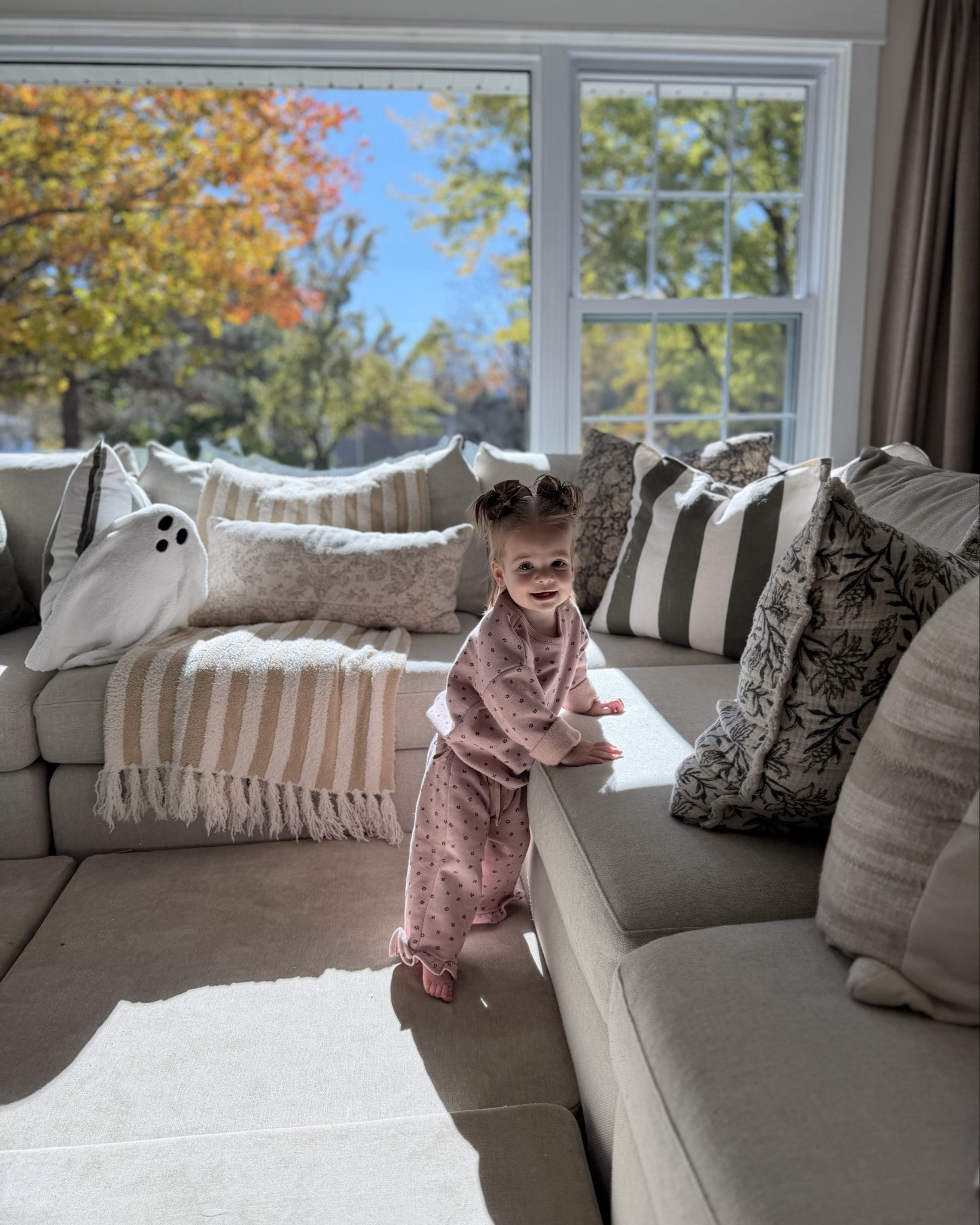 Evie’s ootd yesterday 🩷🩷 cutest little play set for fall!! Size 18m for her 🥰

Her bows are Shop Acre! Our fave spot for them 😍

Babygirl outfits, toddler girl outfit, outfit of the day, fall sets, toddler girl set, Zara kids, Zara girl 

#LTKFindsUnder50 #LTKKids #LTKSeasonal