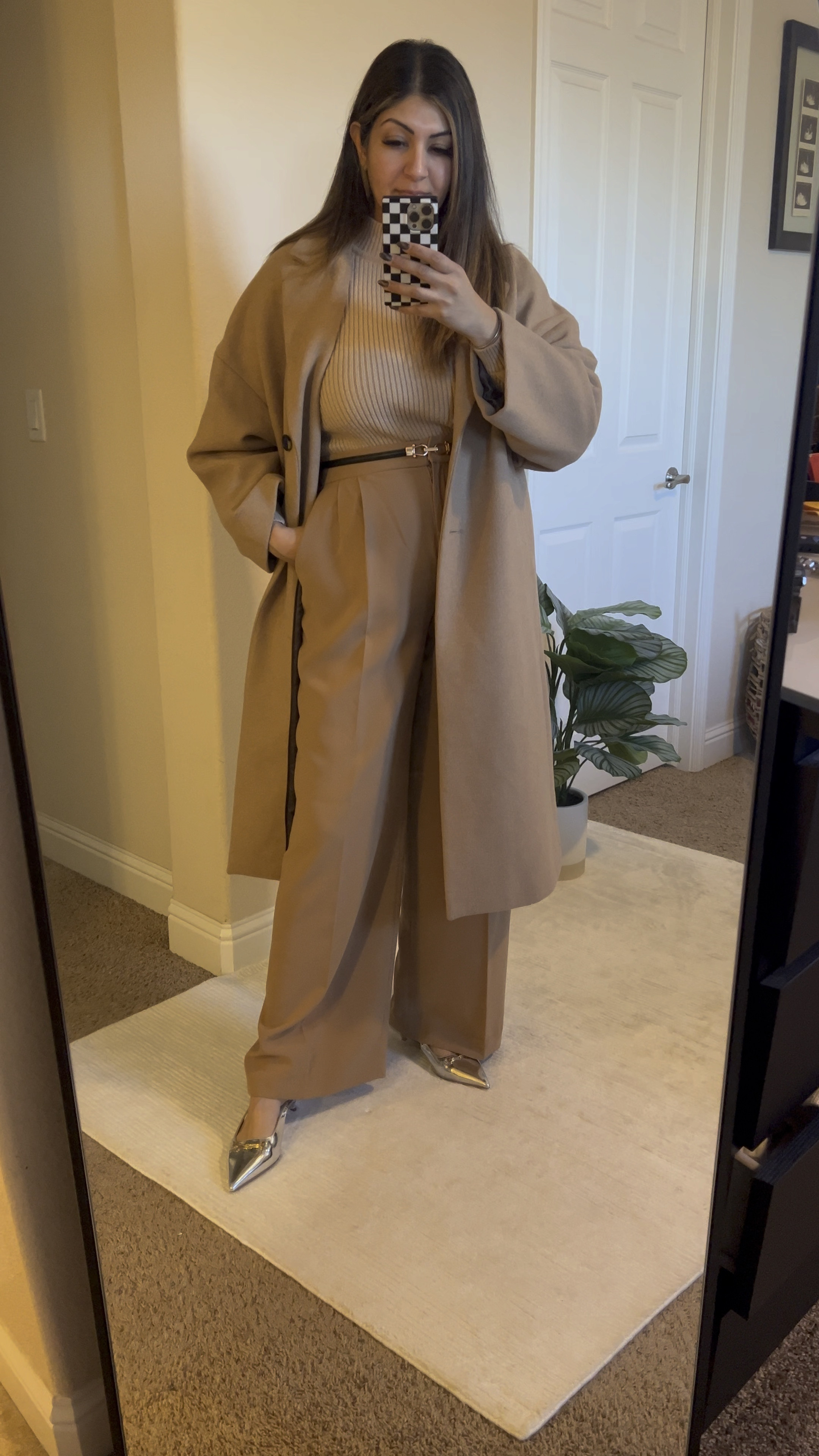 This outfit is on sale. Midsize Winter workwear, camel coat, wide leg work trousers 

#LTKmidsize #LTKsalealert #LTKworkwear