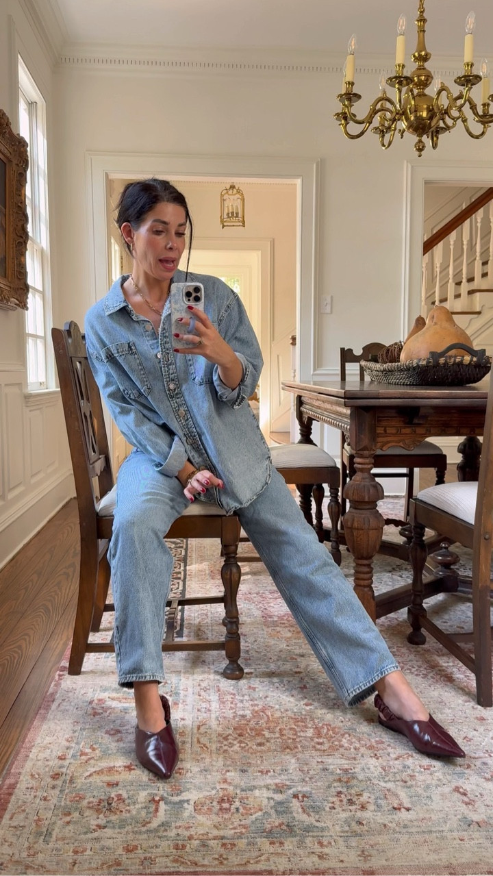 This denim oversized top is a must have! Such a good fall staple! 

#fallstyle

Fall style. Walmart haul. Walmart fashion. Walmart new arrivals. How to style denim on denim  

#LTKFindsUnder100 #LTKSeasonal #LTKStyleTip