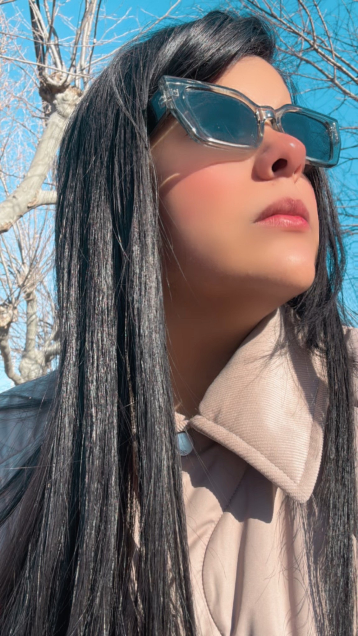 Mi cabello es una parte importante de imagen por eso siempre trato de cuidarlo y arreglarlo lo más que puedo, los productos que uso es parte de ese proceso y el toque final que le da más brillo e hidratación es el aceite  ese es mi toque final 

#LTKStyleTip #LTKTravel #LTKBeauty