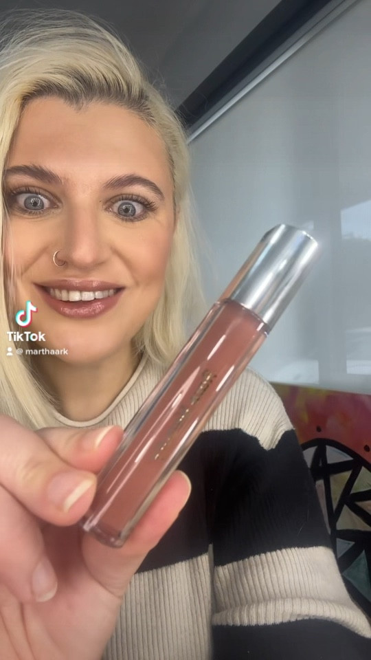NEARLY NEUTRAL Stay Vulnerable Glossy Lip Balm ✨ #rarebeauty #lipbalm #makeup #nudelip #nudegloss #lipgloss #rarebeautylipgloss #makeuplips 

#LTKaustralia #LTKbeauty