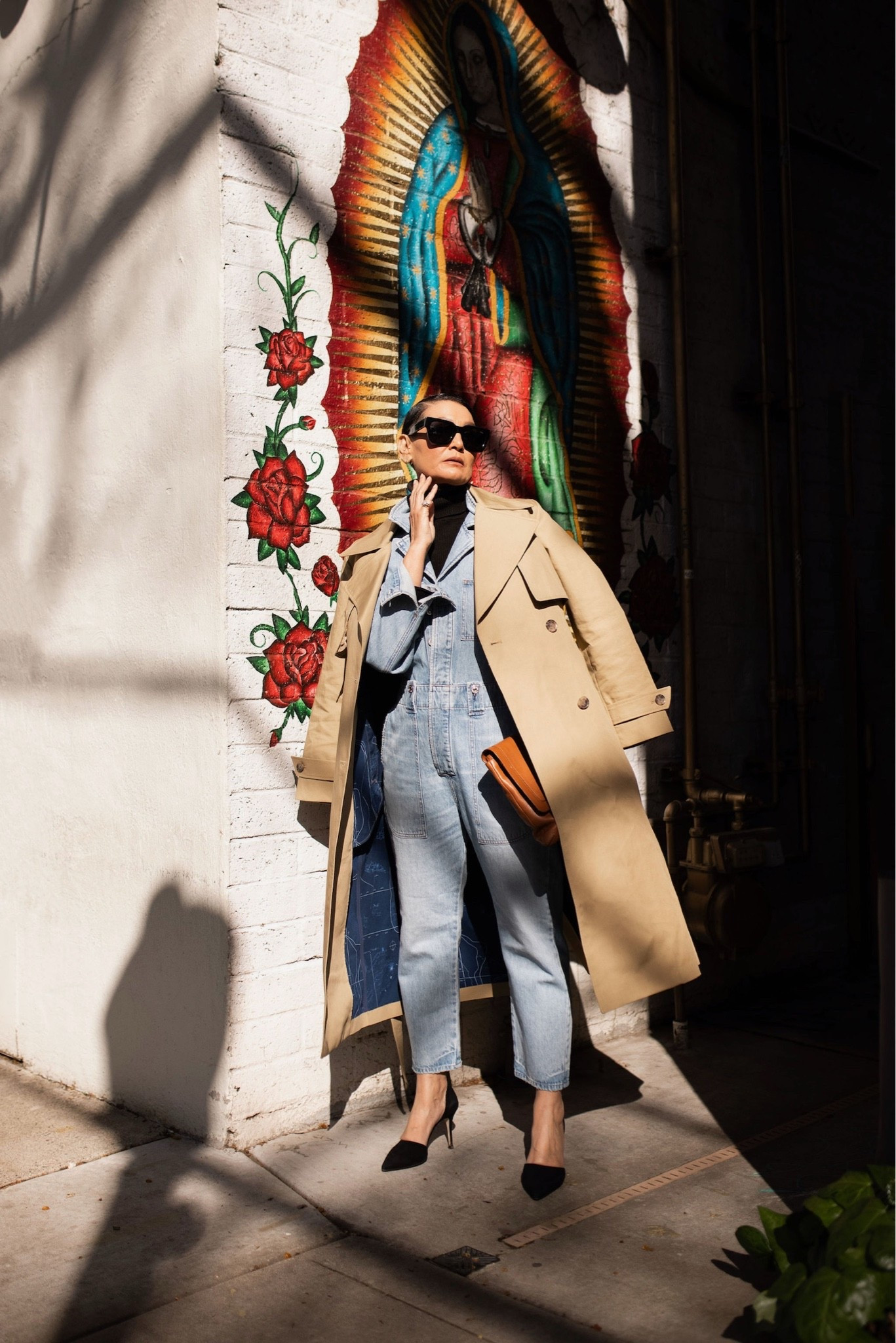 A denim jump suit makes for the easiest cool girl look for the fall season! Here are some of my favorites!