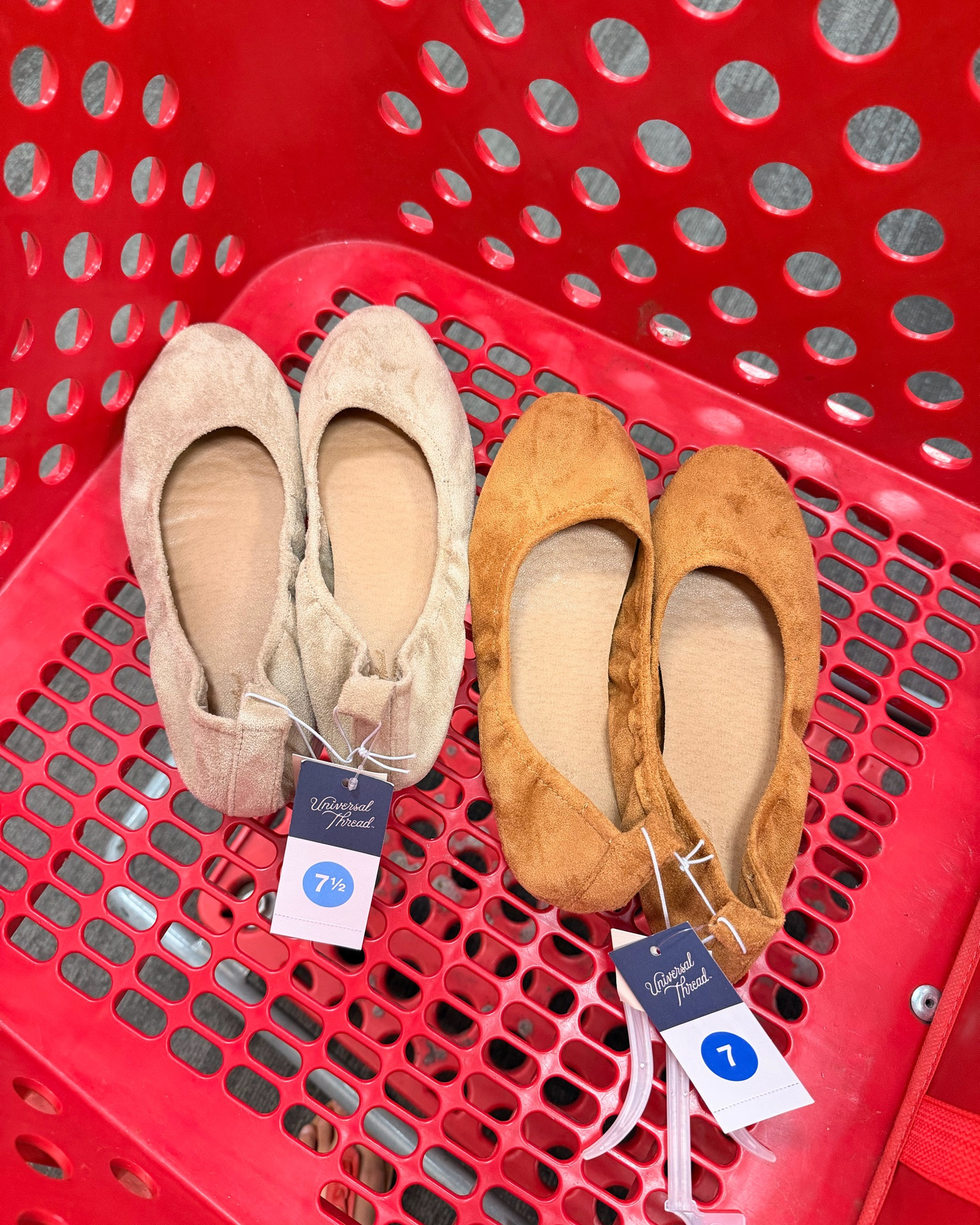 Fall Flats 🍂

#LTKootd #LTKSaleAlert