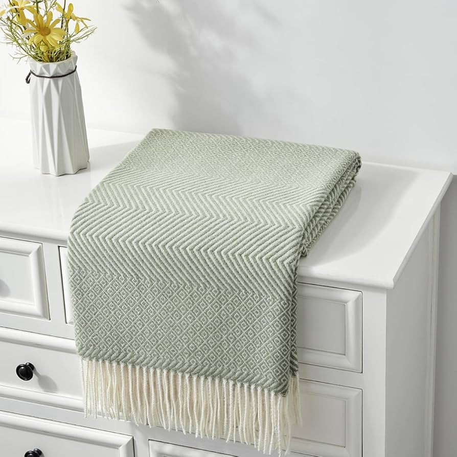 CREVENT 50"X60" Farmhouse Breathable Soft and Warm Classic Throw Blanket for Sofa Couch Bed, Faux... | Amazon (CA)