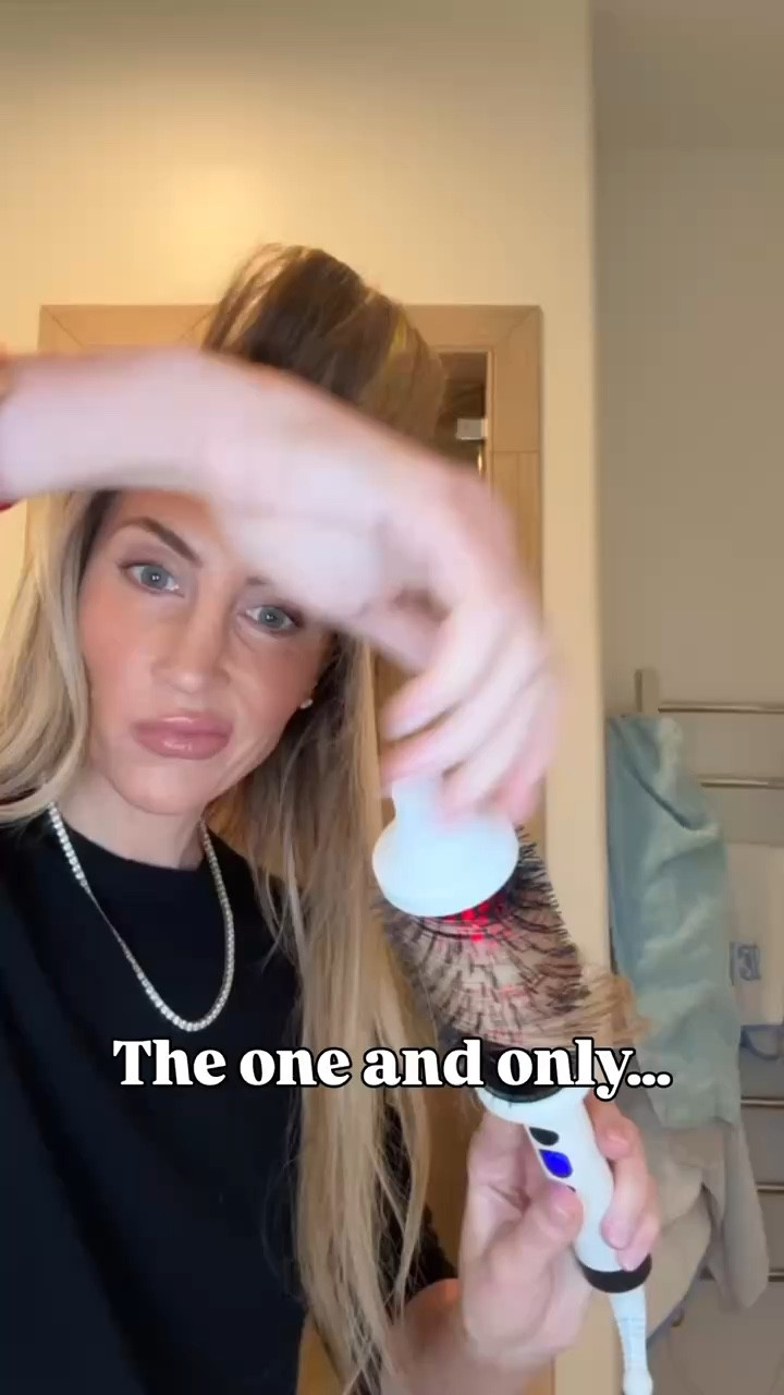 An at home blow out with one tool! You’ll be obsessed and have the best hair. 



Thermal brush, at home blowout, hair

#LTKmorningroutine #LTKmomlife #LTKgrwm