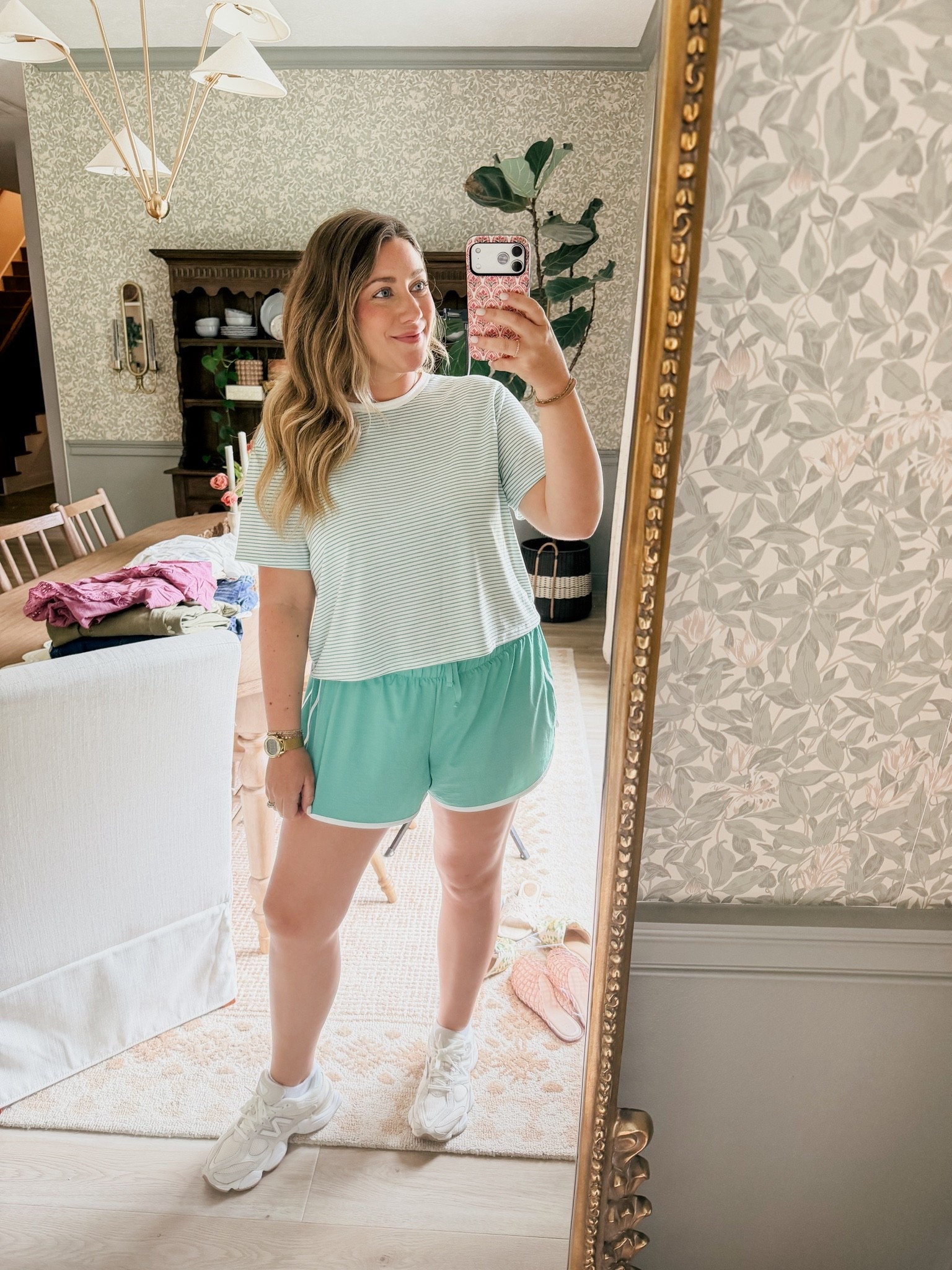 Mom outfit of the day!

#LTKdayinmylife #LTKmorningroutine #LTKmomlife