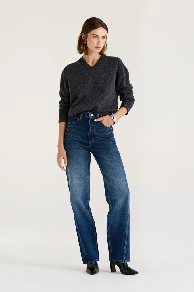 Ines V neck jumper | Henne