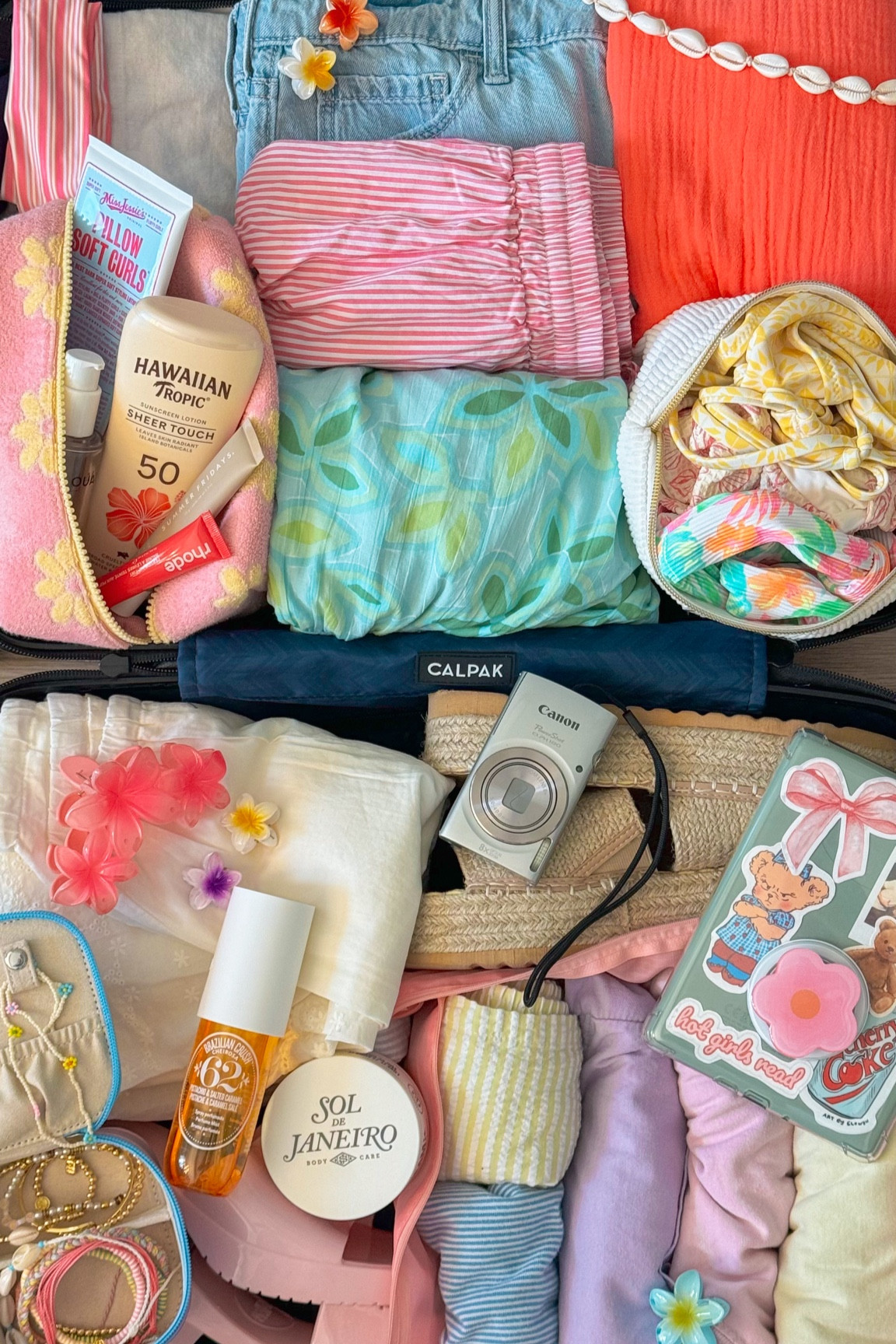 pack with me! heading somewhere beachy… 🌸🐬🌴🌞🫶🏼

#LTKTravel #LTKSummerSales #LTKStyleTip