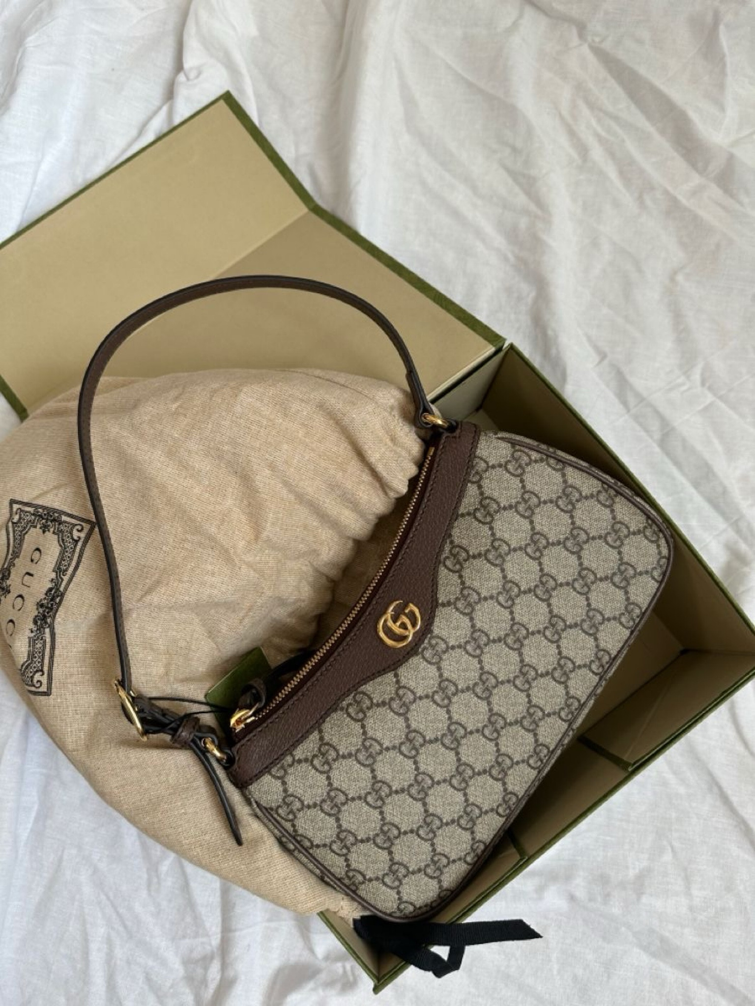 #gucci #handbag #bag #shoulderbag #winter #fall #brown #gucciprint