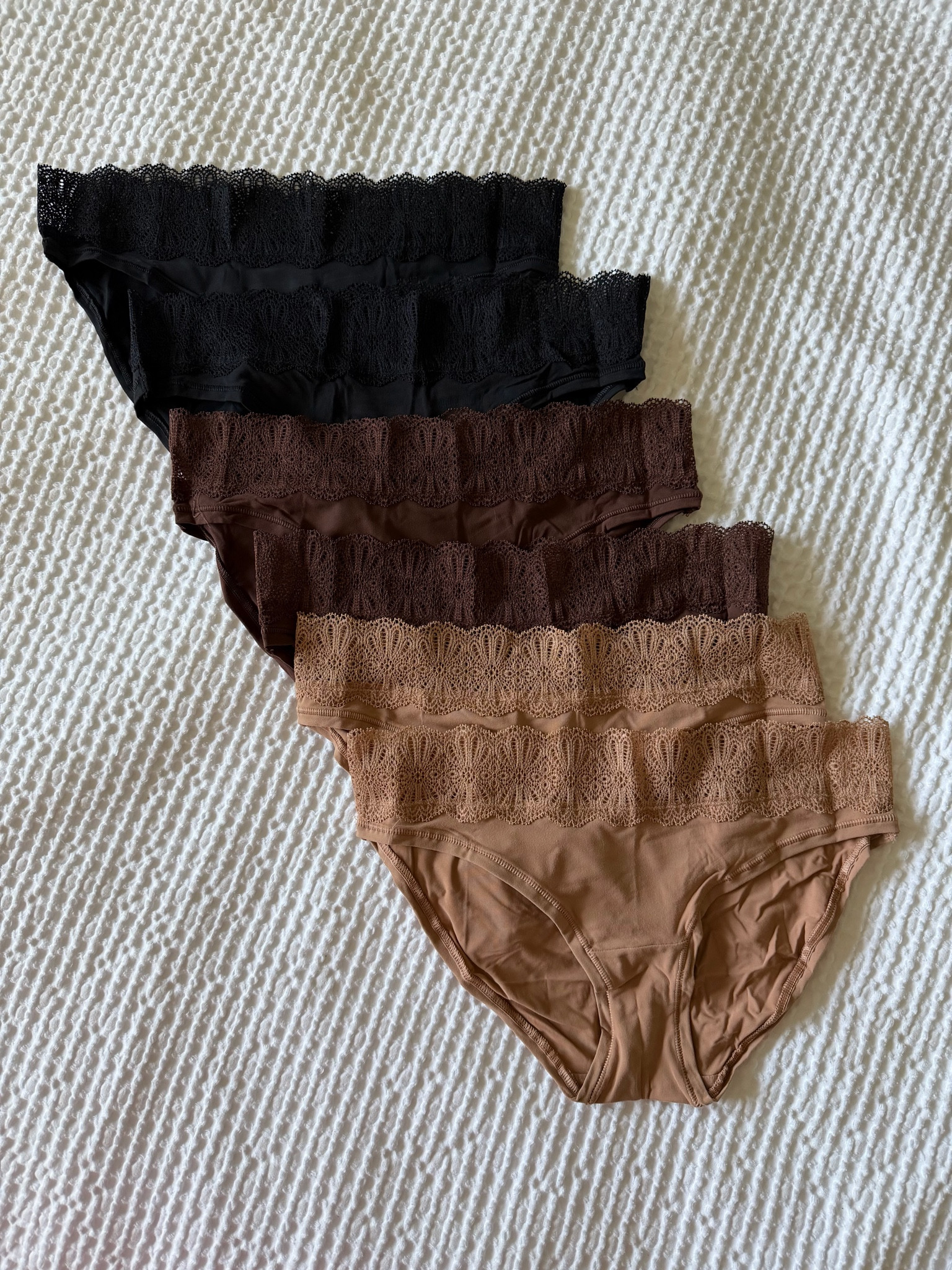 Comfy & cute Amazon lace trim microfiber bikini underwear with cotton liner, $6 for six! #amazonfinds
