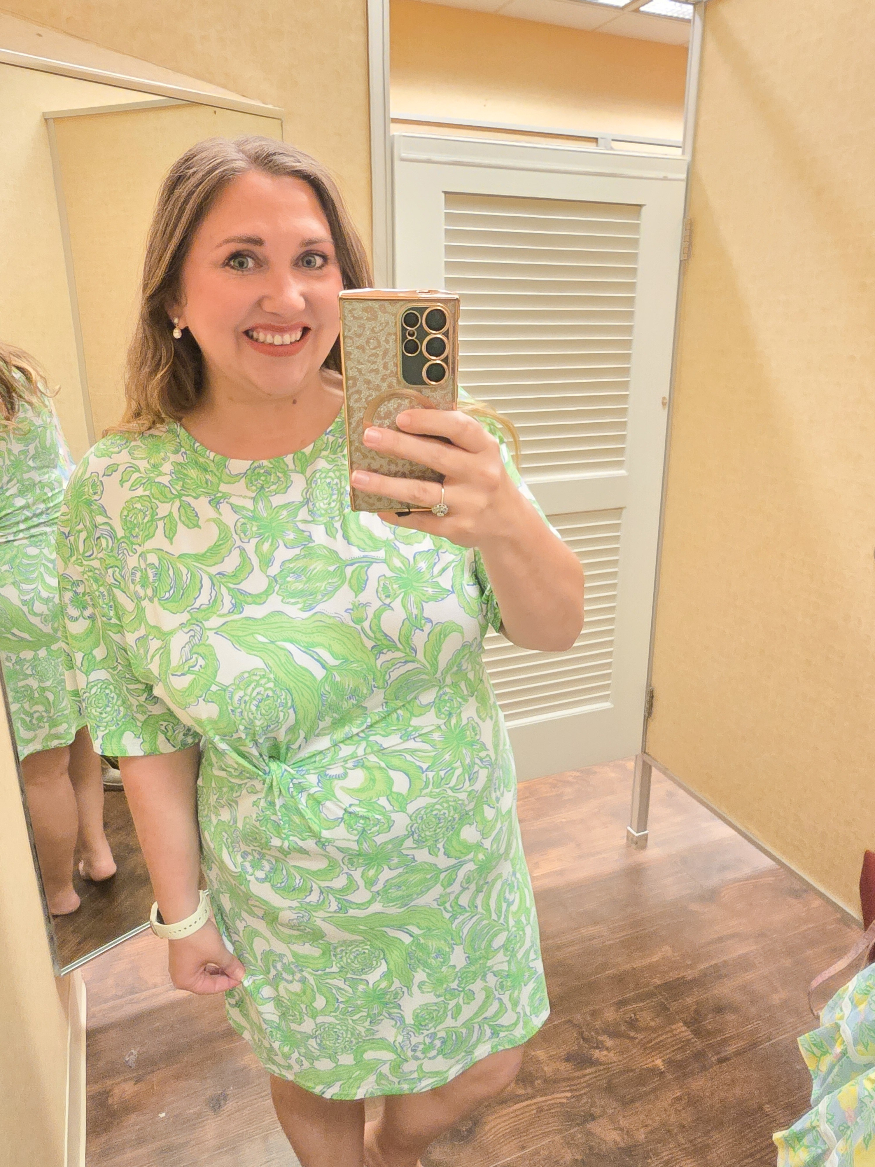tried this one on @vonmaur in an XLGreat green color in person! Shaw dress#lillypulitzer #livinglargeinlilly #tryon #plussizen

#LTKPlusSize #LTKMidsize