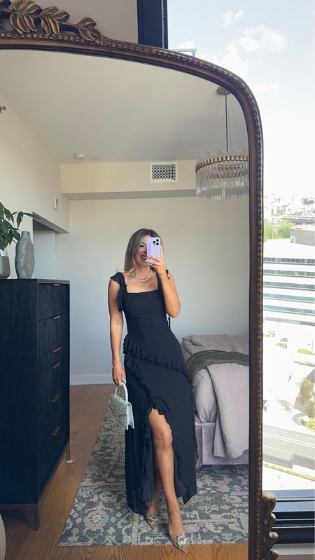 Forever 21 wedding guest dress. Budget friendly event dress in my usual small/2
Electric picks code: emerson20
Nippies code: 15emerson


#LTKWedding #LTKFindsUnder50 #LTKParties