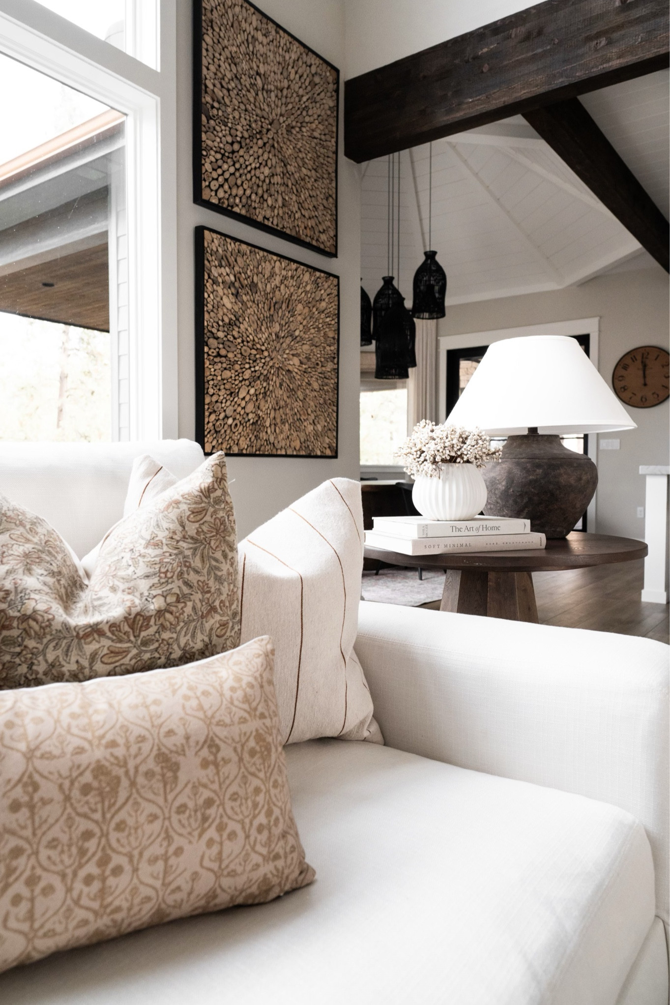 This is such a cozy little spot in our living room!

Home  home decor  home finds  modern home  neutral home  living room  living room inspo  modern lighting  accent table  throw pillows  wall art 

#LTKhome #LTKSeasonal