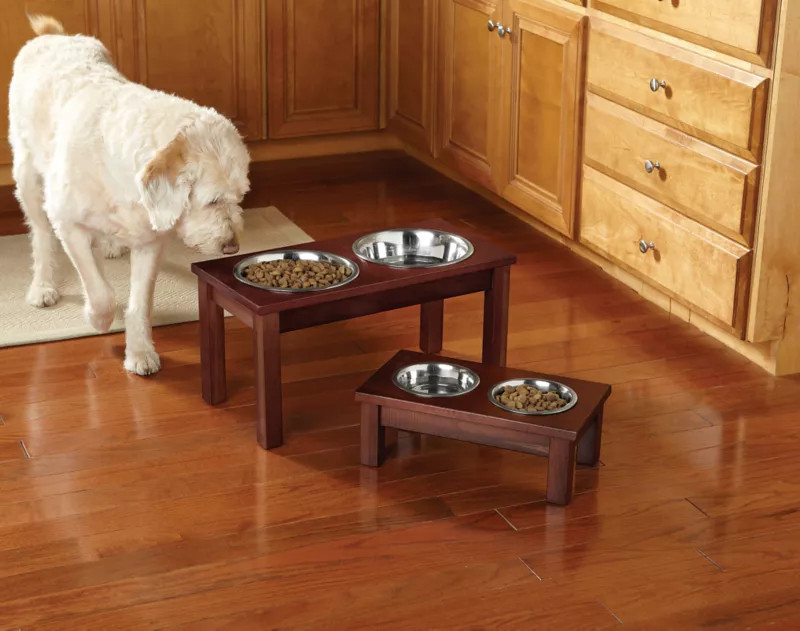 Elevated Wooden Feeder | Orvis (US)