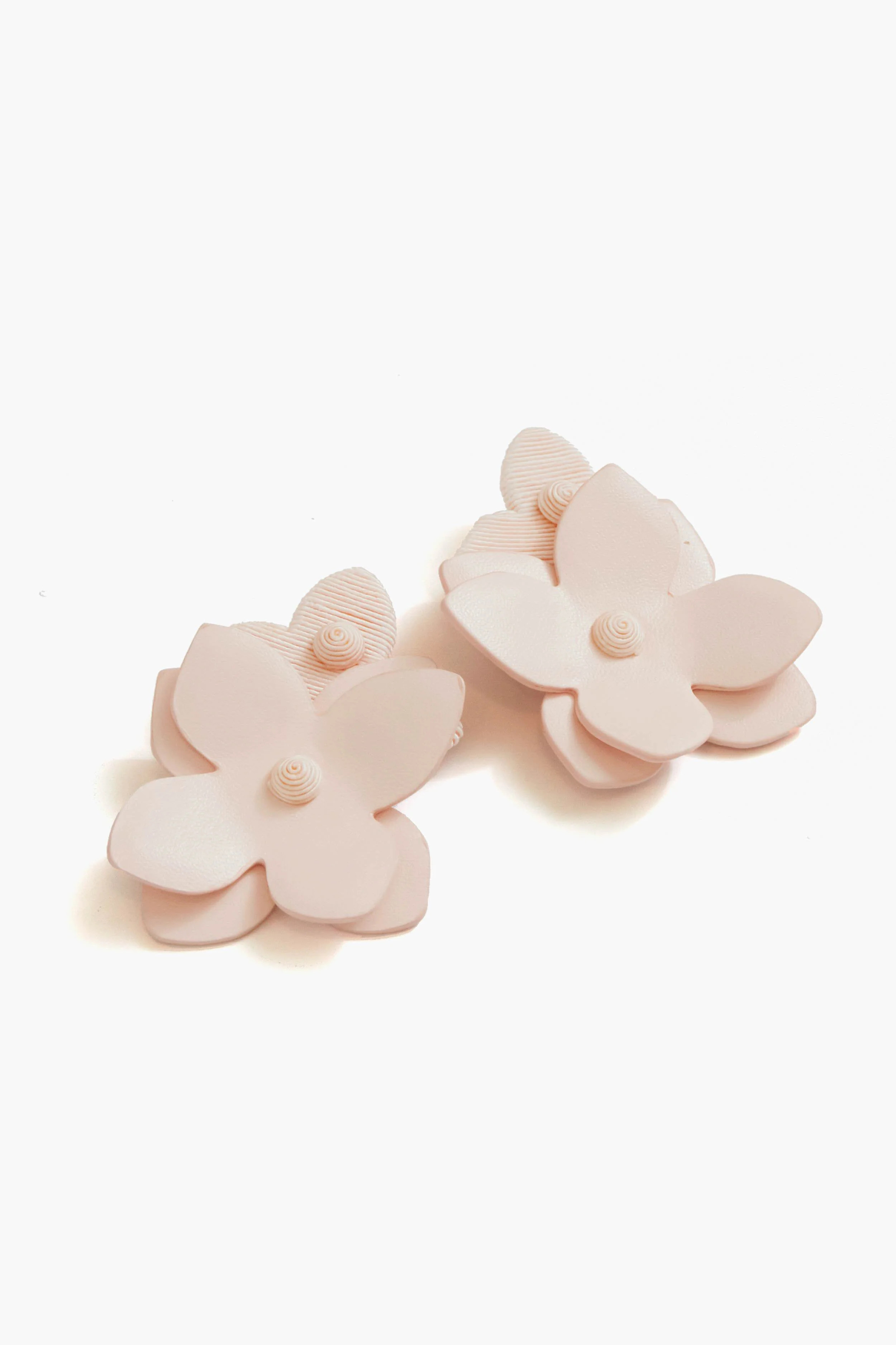 Blush Cecilia Earrings | Tuckernuck (US)