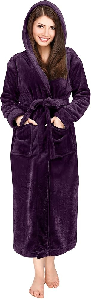 NY Threads Women's Fleece Hooded Bathrobe Plush Long Spa Robe | Amazon (US)