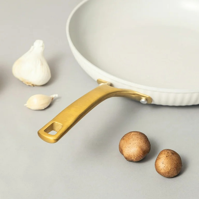 Thyme & Table 12" Ceramic Non-Stick Fry Pan Ribbed Collection, White & Gold - Walmart.com | Walmart (US)