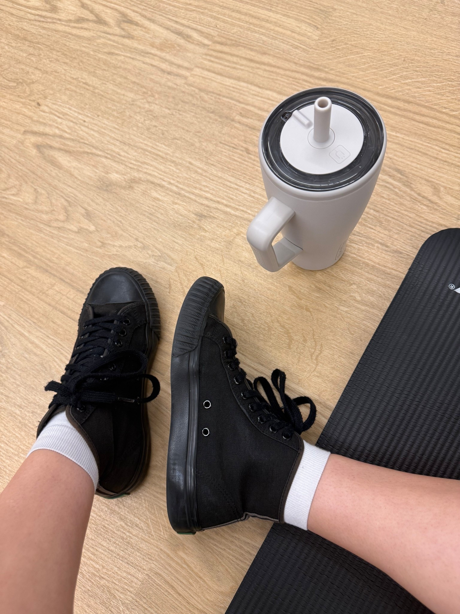 My favorite gym shoes for weights & strength training 

Shoes | 7 (they run large)
Socks | S
Water bottle | 30oz