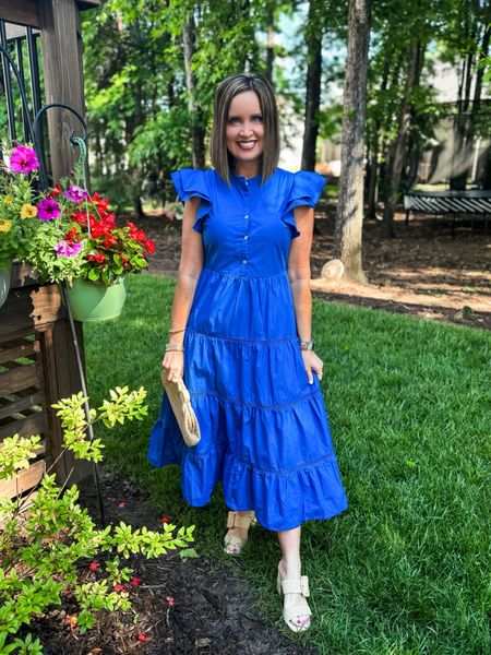 Blue maxi dress - true to size (medium); if you are in between sizes and busty, I recommend sizing up 

Use code LAURA15 to save 15% though 5/20



#LTKParties #LTKWorkwear #LTKOver40