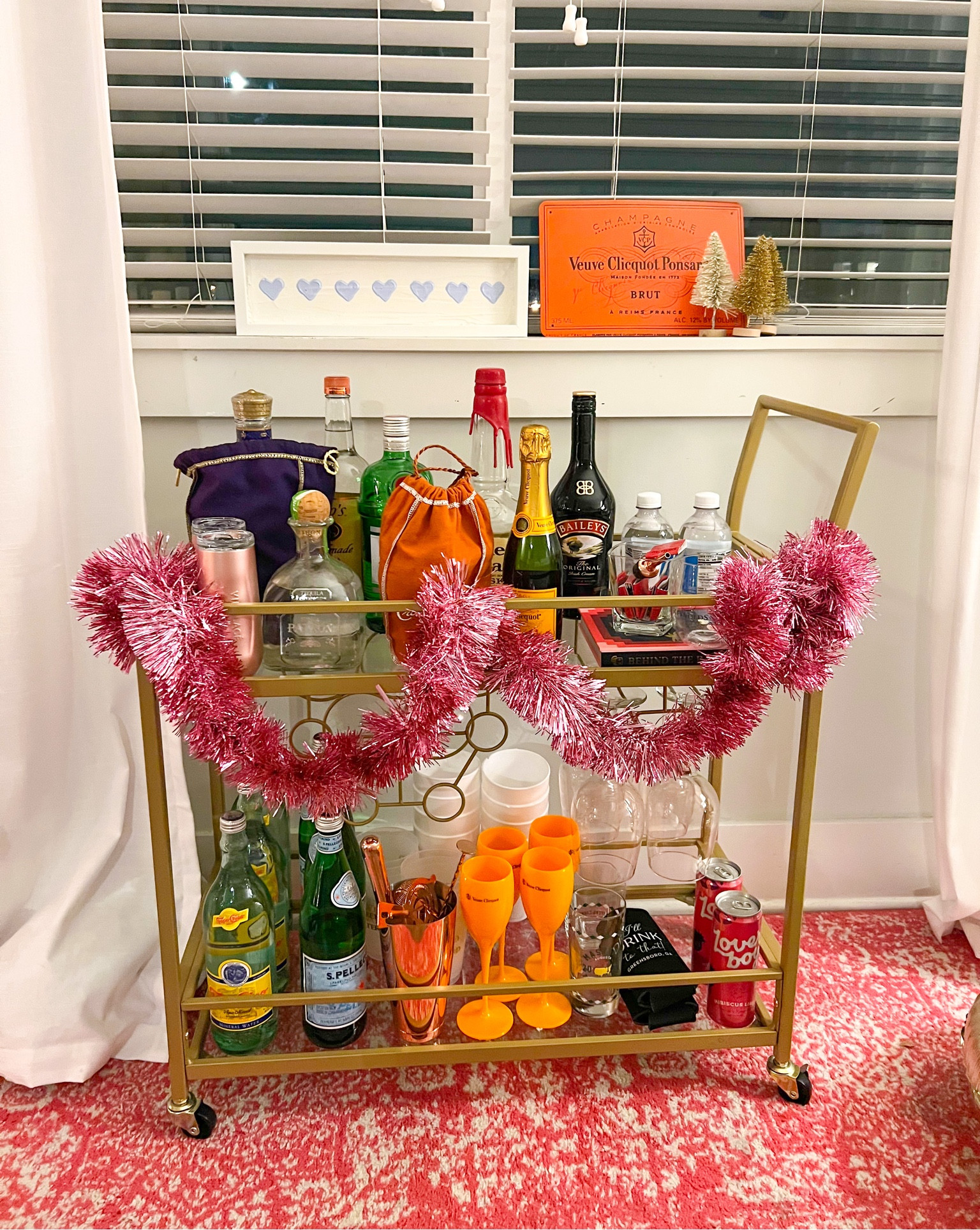 Shop my college bar cart! Add tinsel to be festive for the holidays!! #college #livingroom #girlapartment #barcart #drinks #holiday

#LTKHoliday #LTKSeasonal #LTKhome