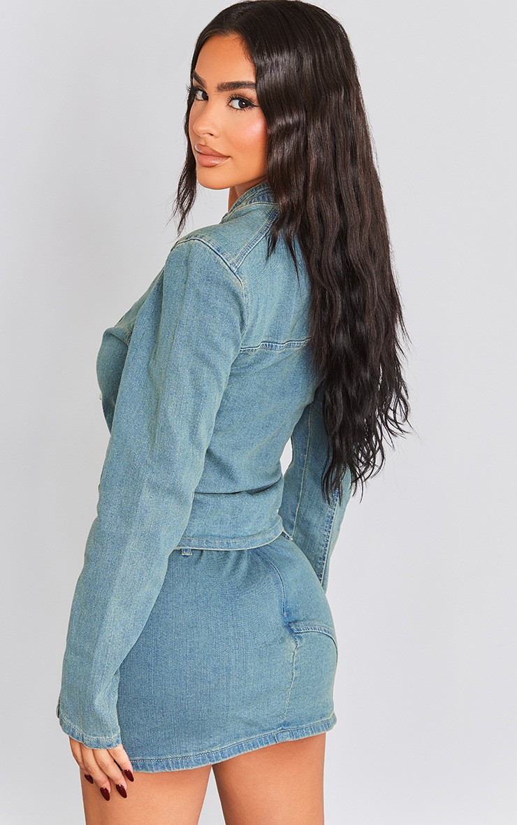 Petite Indigo Vintage Wash Fitted Cropped Denim Jacket | Pretty Little Thing (Australia & New Zealand)