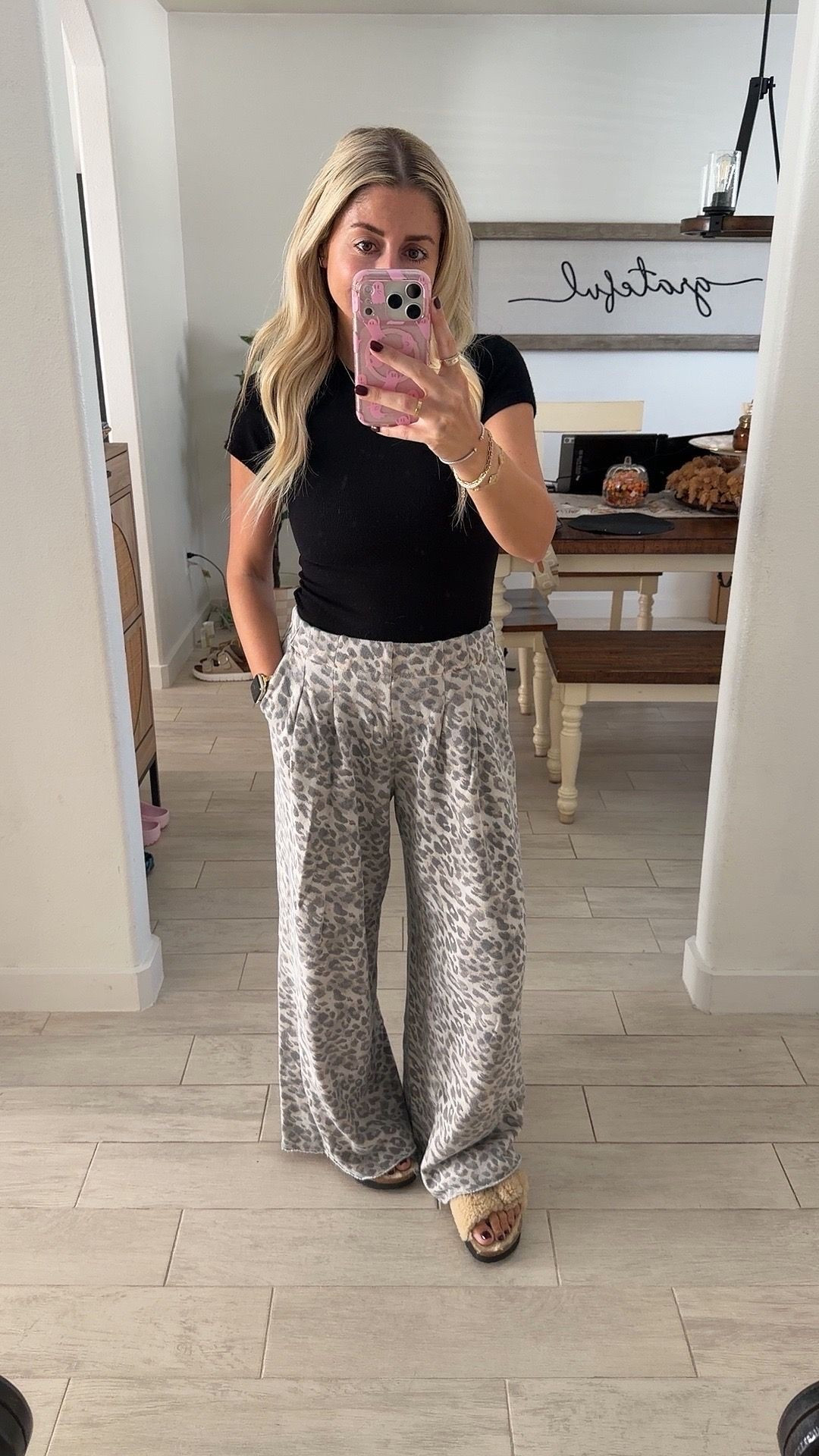 Fall outfit 
Small ribbed tee
Xs wide leg trousers
Birkenstocks tts

#LTKootd