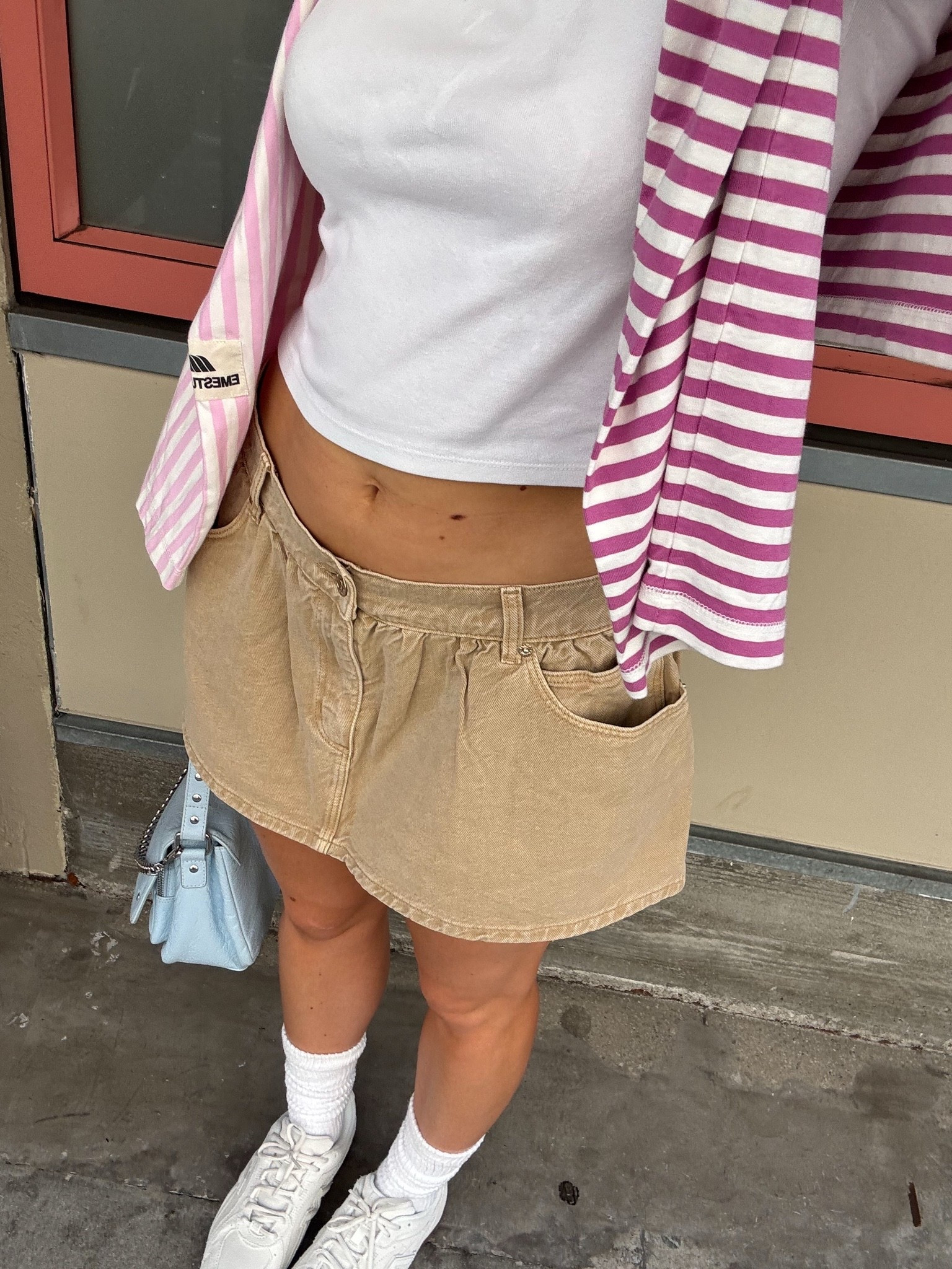 bubbley skirt for fall!’ The fit is so good if you’re curvy— wearing a 27