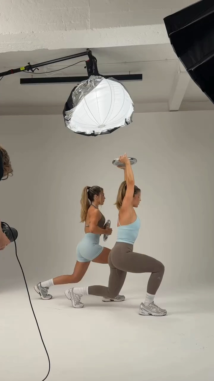Code KKFIT to save! Come explore London with us and see some BTS of shooting with the iconic @oneractive 🩷✨🫶🏼 ahhhhhh what a dayyyyyy!!!!! Feeling so blessed to be back here and truly soaking in every single moment!!! P.s biking at prime commuter hour IN LONDON is an experience everyone should have!! Coolest and funnest thing ever 🤍

#LTKootd #LTKvlog #LTKTravel