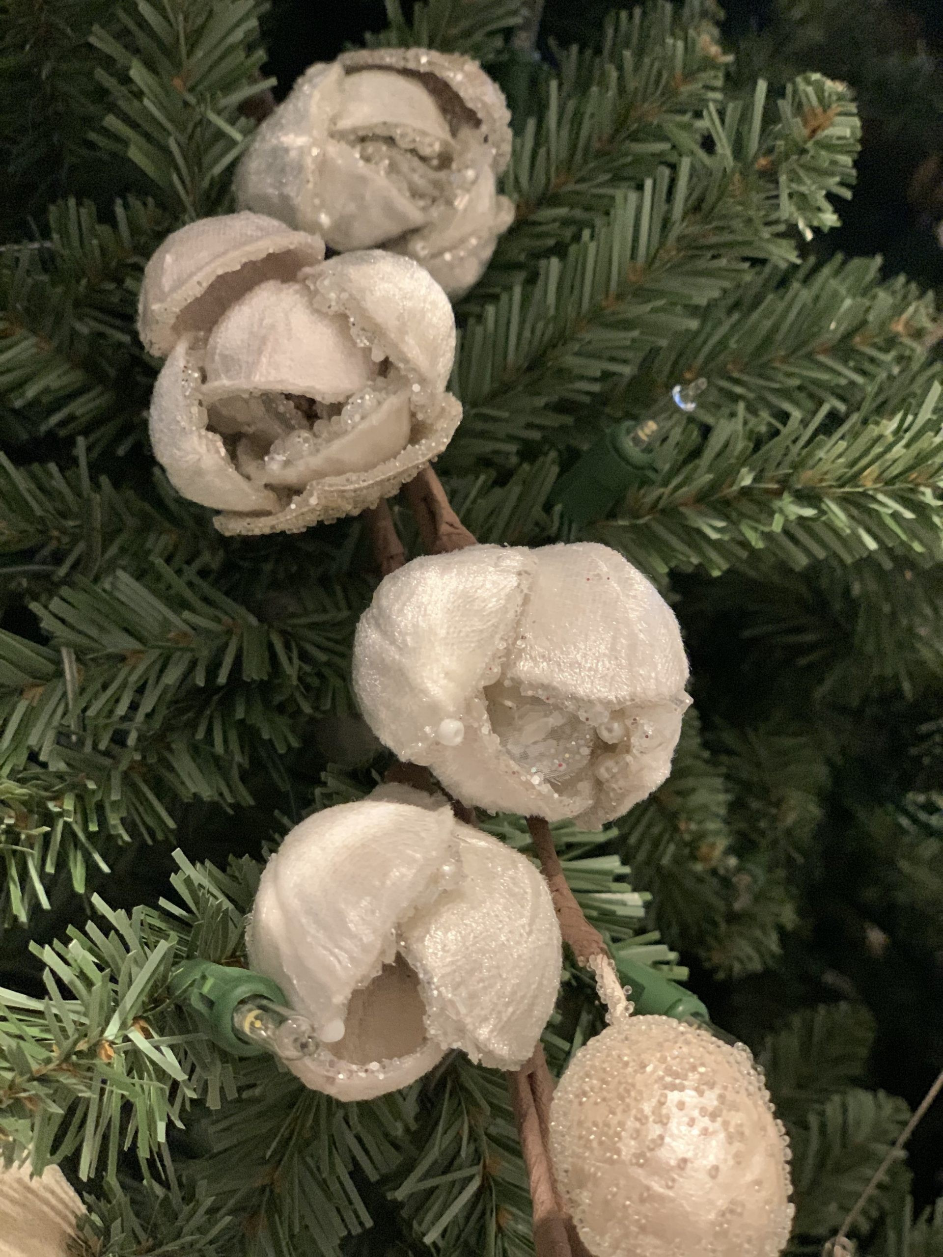 24" MINI MAGNOLIA BLOSSOM SPRAY - 305 Deco Living | 305 Deco Living & Co