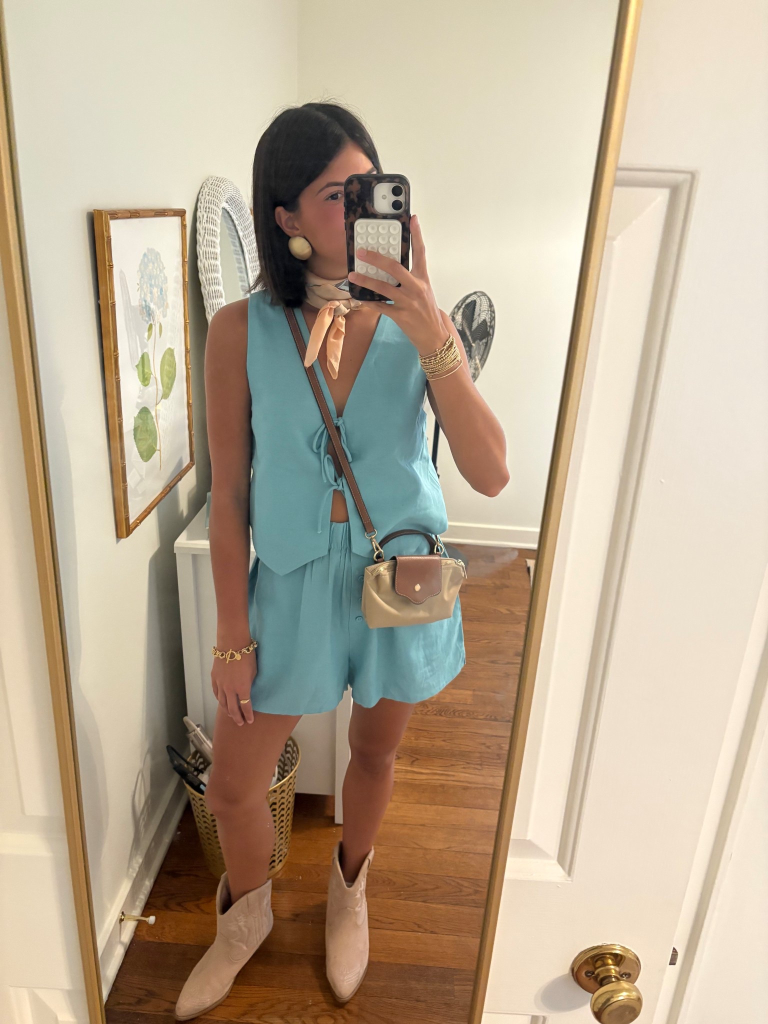 Parker McCollum concert outfit! 🤠🤠



Country concert outfit, daily drills, statement earrings, cowboy boots 

#LTKFindsUnder50 #LTKShoeCrush #LTKStyleTip