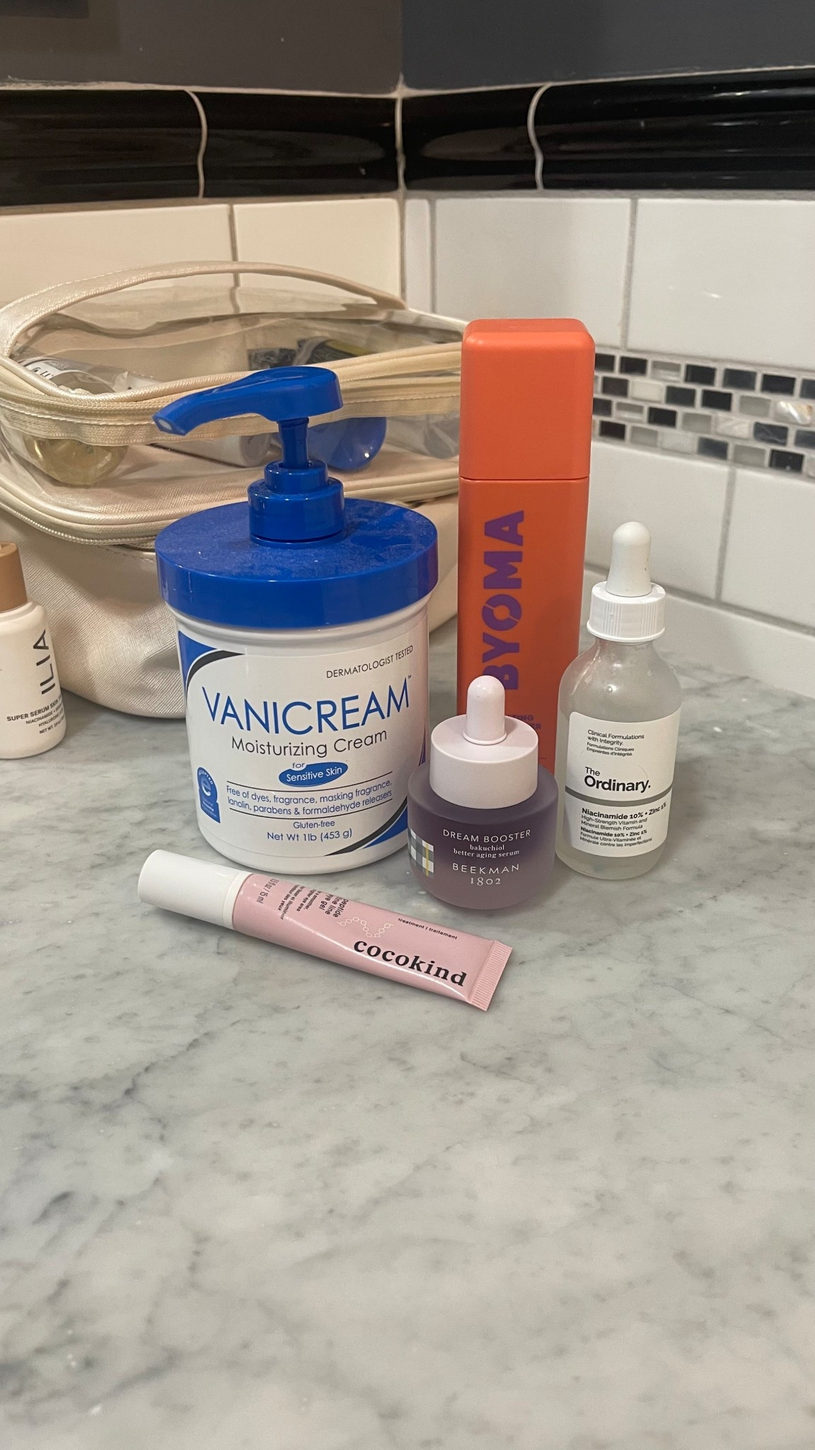 Phase 2 Skin Cycling Routine
Byoma hydrating toner
The ordinary niacinamidr + zinc serum 
Bakuchiol serum
Vanicream moisturizer 
Cocking eye cream 

#LTKBeauty