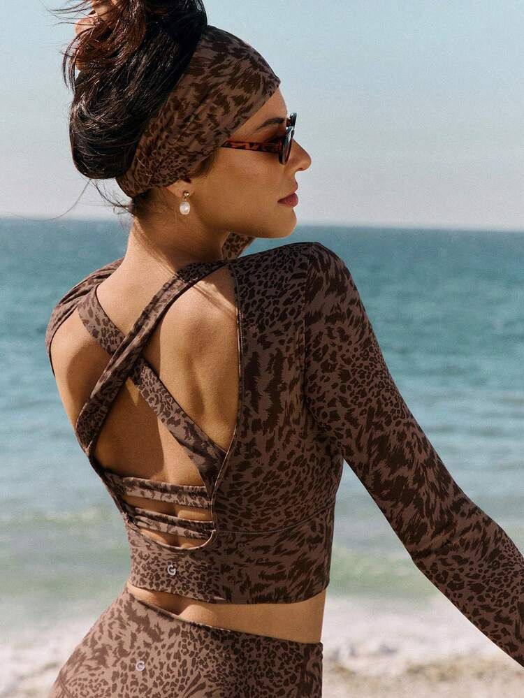 GLOWMODE FeatherFit™ Leopard Criss Cross Backless Cropped Sports Long Sleeve Tee Low Impact Yoga Pilates Daily | SHEIN