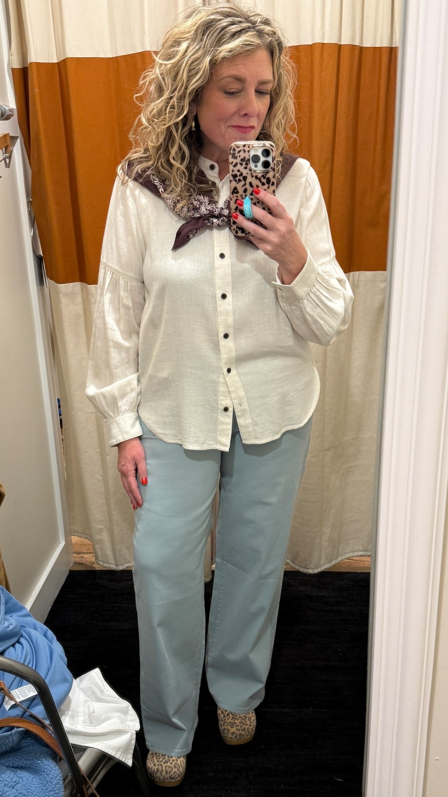 These pants felt like a dream! 

#LTKootd #LTKOver40 #LTKmomlife