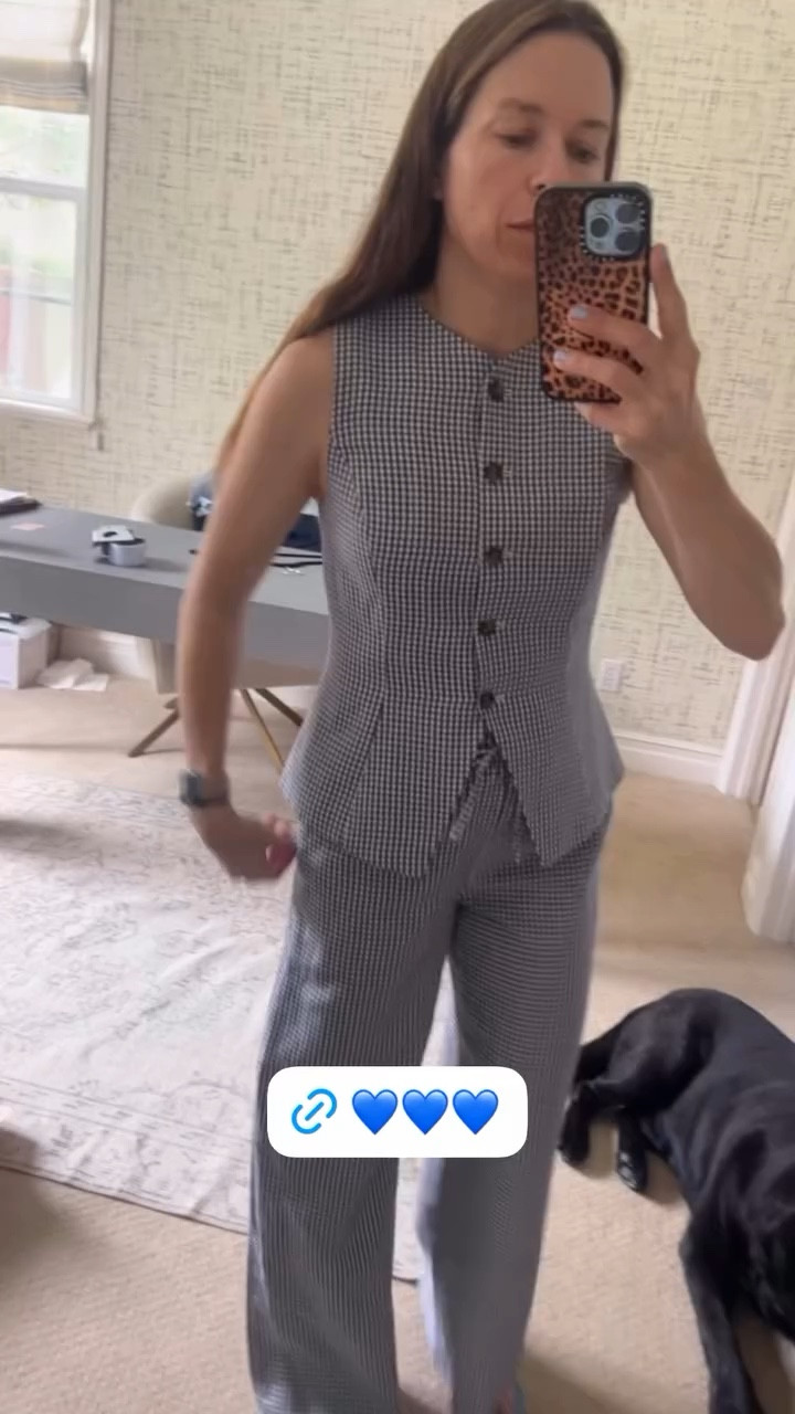 Aritzia try on, vest outfit, quiet luxury, matching set, Work set, over 40 simple outfit, simple outfit, end of summer, Labor Day weekend, travel outfit ￼

#LTKTravel #LTKWorkwear #LTKOver40