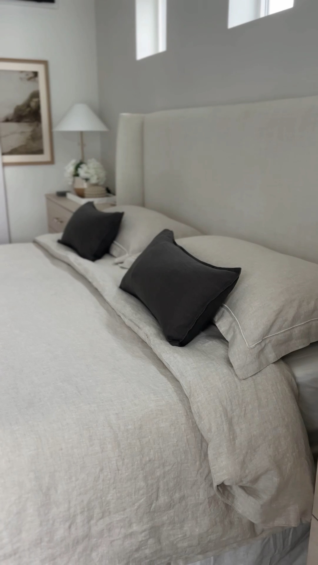 My favorite type of bedding material is linen and this Amazon duvet set from Simple & Opulence is everything! 🤍 What’s your favorite type of bedding material? 





#bedding #duvet #linen #minimalist #bedroom #neutral #home #decor #modern #amazon #gift 

#LTKGiftGuide #LTKHome #LTKStyleTip