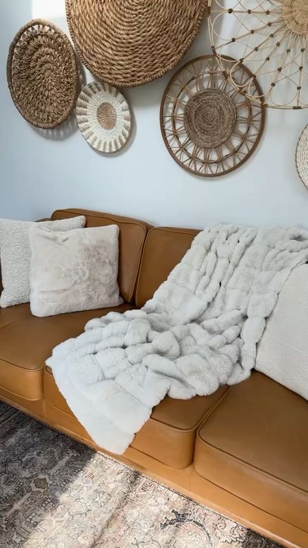 Cozy faux fur blanket for any living space! Color: beige. Size: “throw”



#LTKstyletip #LTKhome #LTKVideo