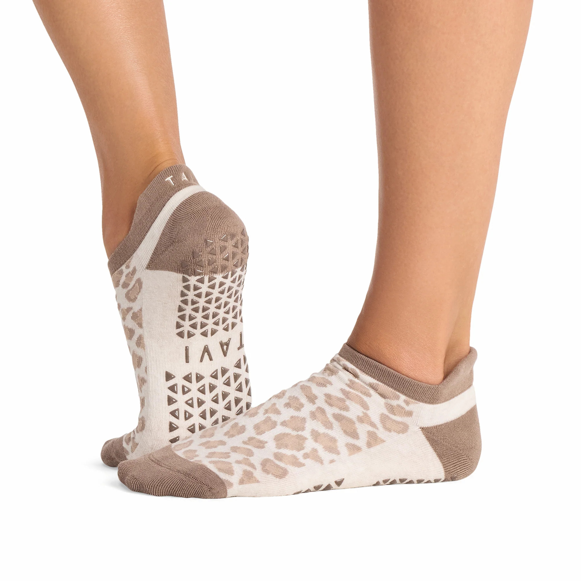 Savvy Grip Socks | Tavi