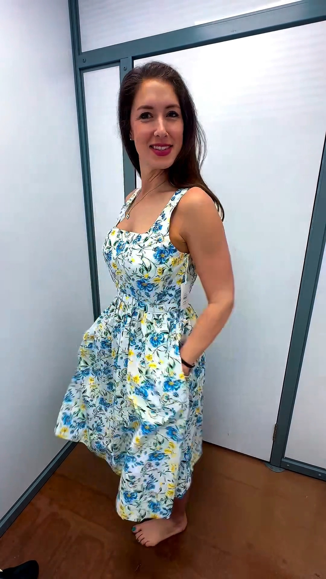 I just love these beautiful spring and summer dresses available in my digital Daisy LTK app! Please follow unsubscribe and let me know what you think.
5’10”
38D
Large
10–12

#LTKActive #LTKBeauty #LTKmomlife