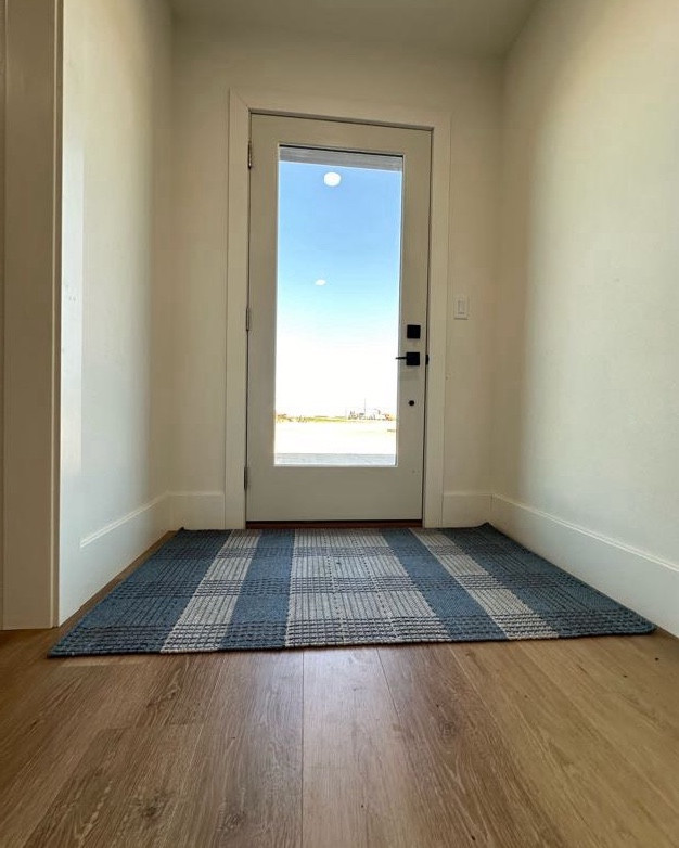 Entry way Details- 
Best entryway rug that vacuums very easily, Quality is great! Highly recommend getting the rug pad to keep the rug in place! 

Rugs // home decor // home inspo // rugs USA // plaid // 



#LTKStyleTip #LTKFamily #LTKHome