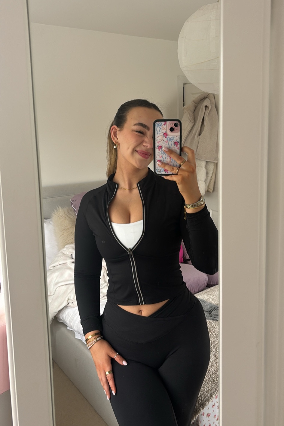 Tala, Amazon, Sekonda, Claire’s, Wildflower, Oura, transitional outfit, transitional style, athleisure outfit, sporty outfit, gym jacket, gym leggings, Sekonda wristwatch, health ring, Oura ring, sporty outfit ideas

#LTKstyletip #LTKSeasonal #LTKeurope